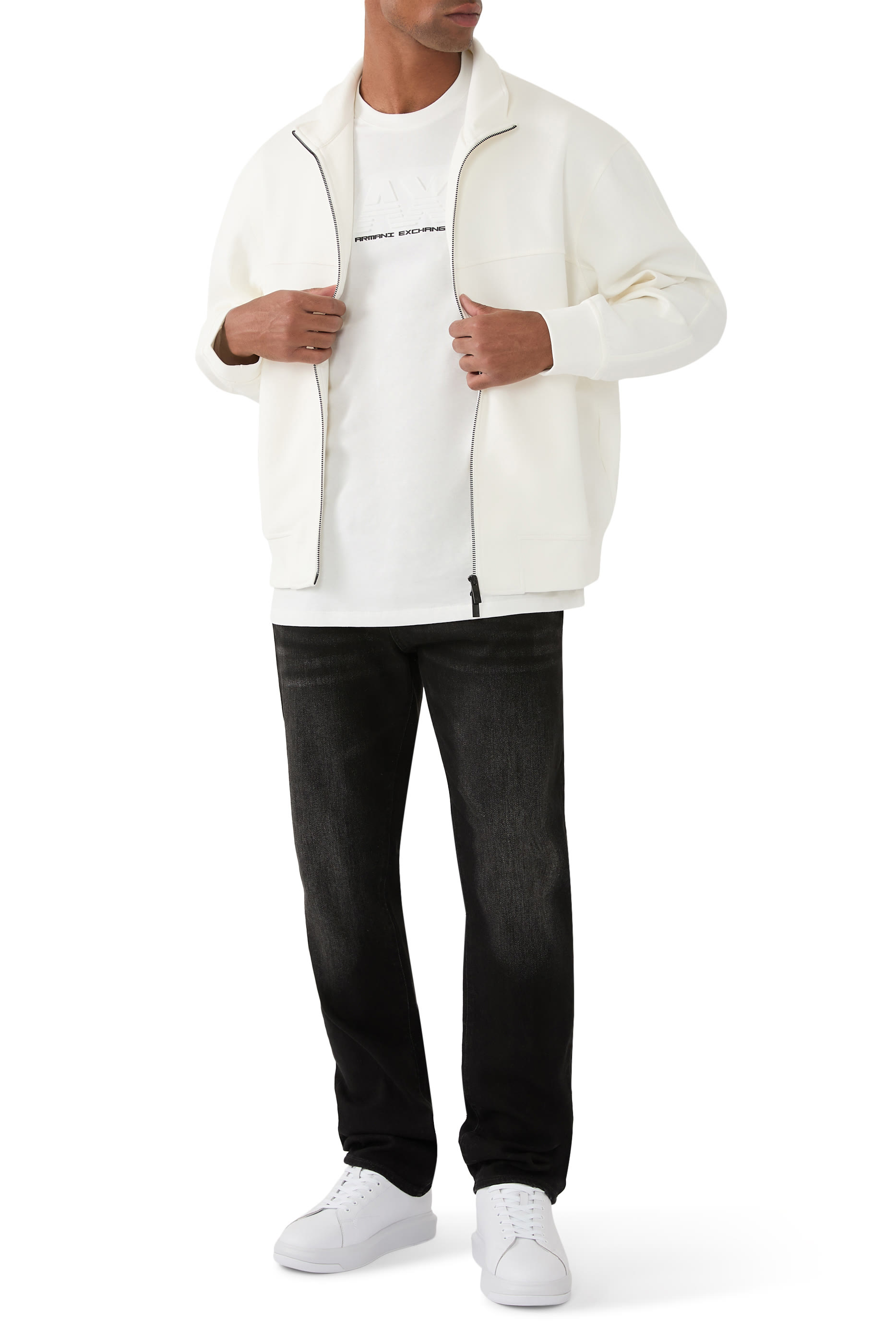 تيشيرت بشعار الماركة