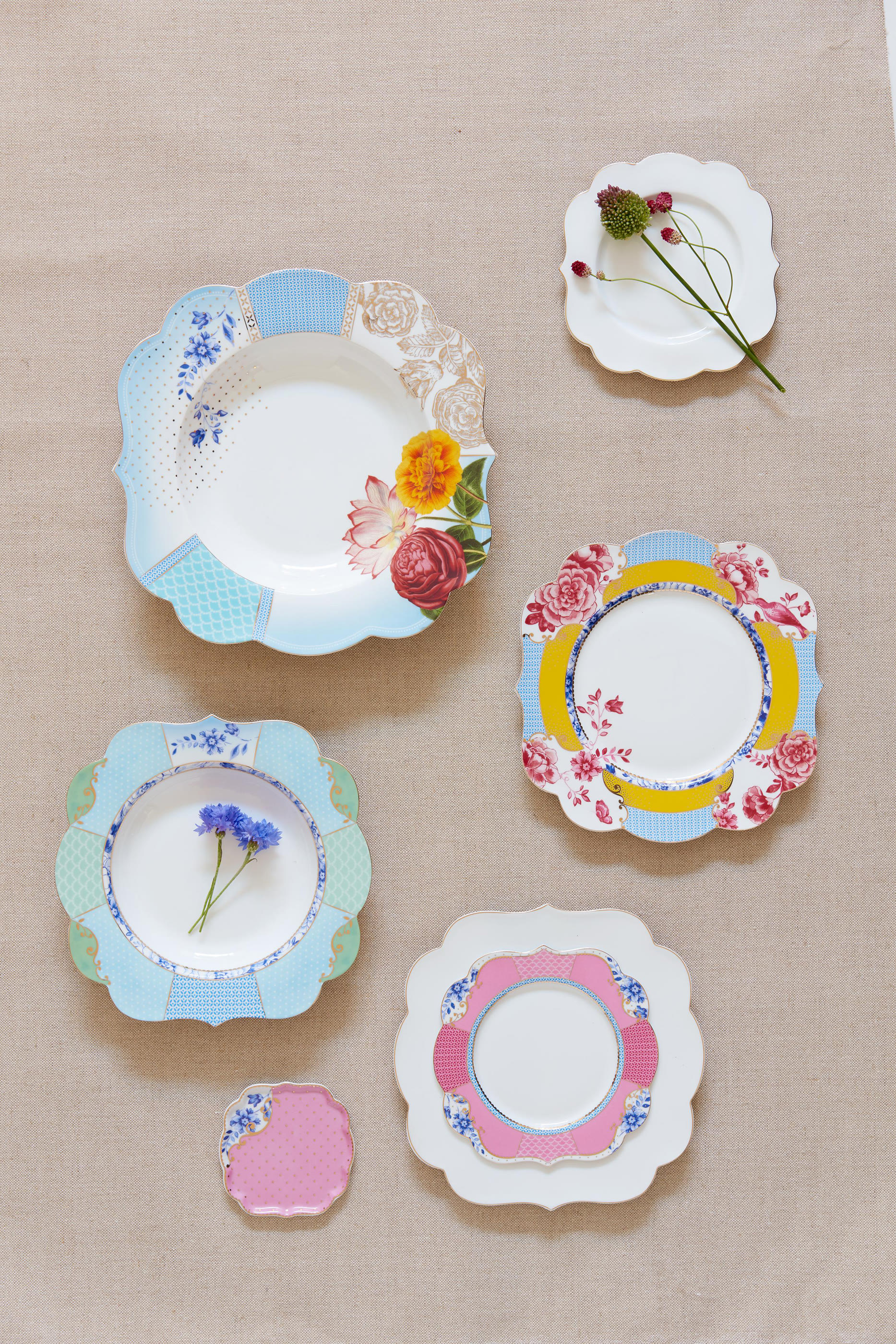 صينية رويال صغيرة متعددة الألوان للشاي