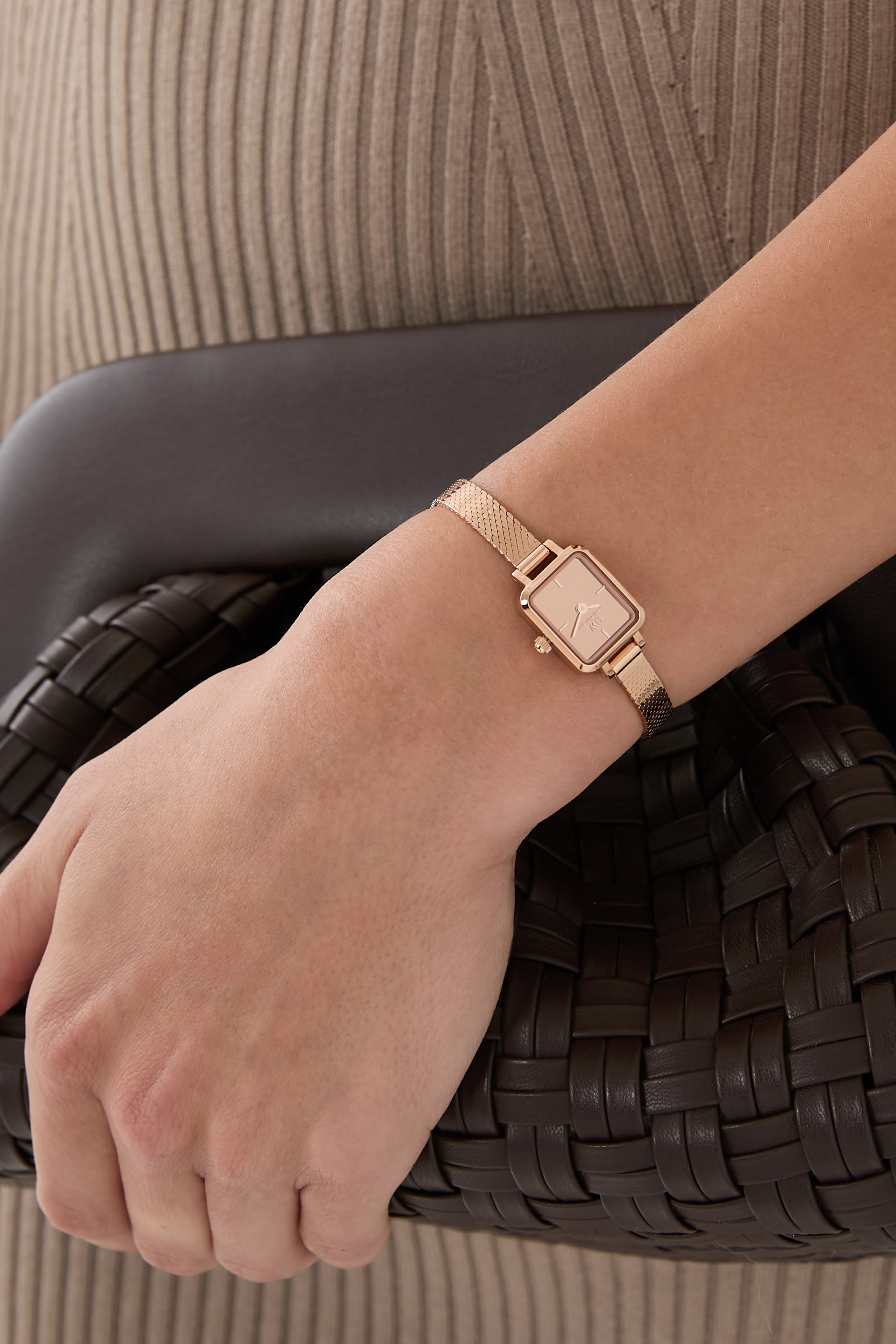 ساعة كوادرو ريفلكشن صغيرة