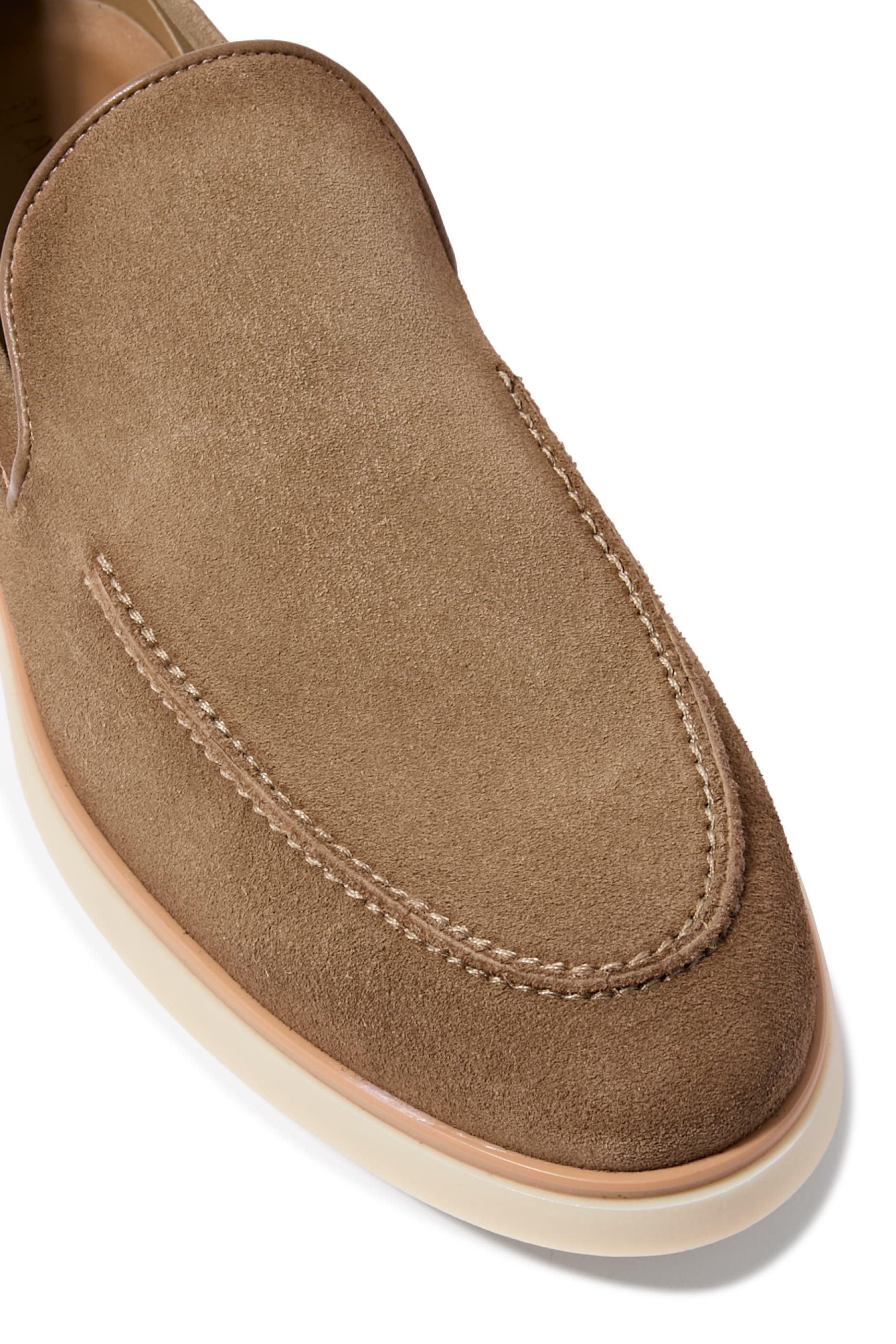 حذاء كالب سهل الارتداء