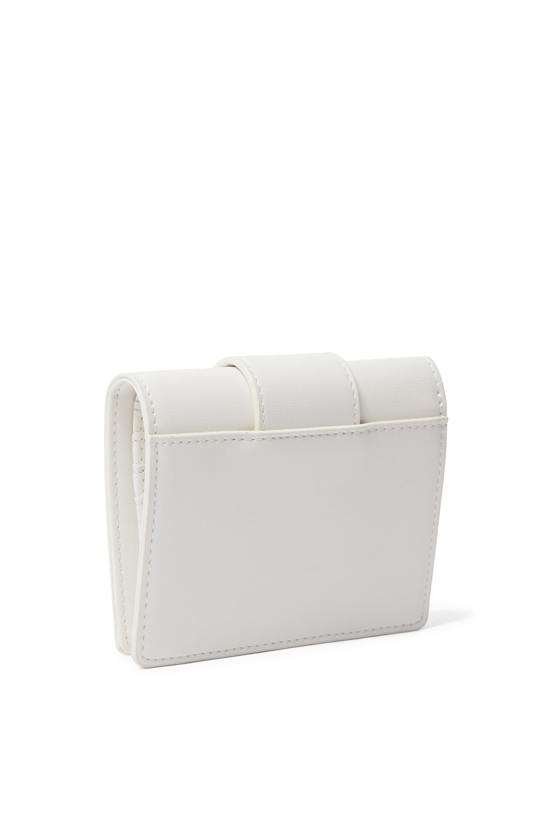 محفظة صغيرة بشعار الماركة