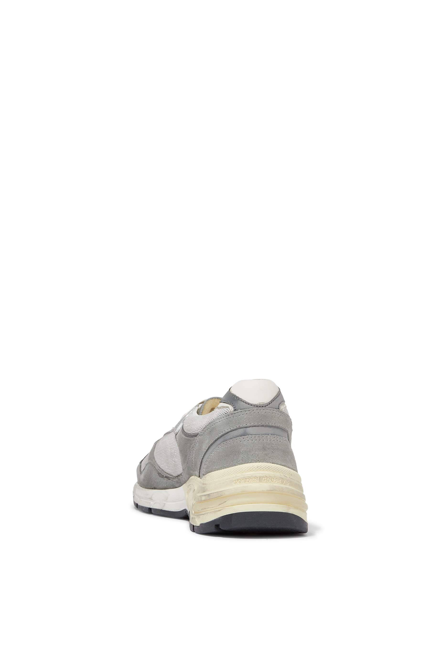 سنيكرز داد ستار