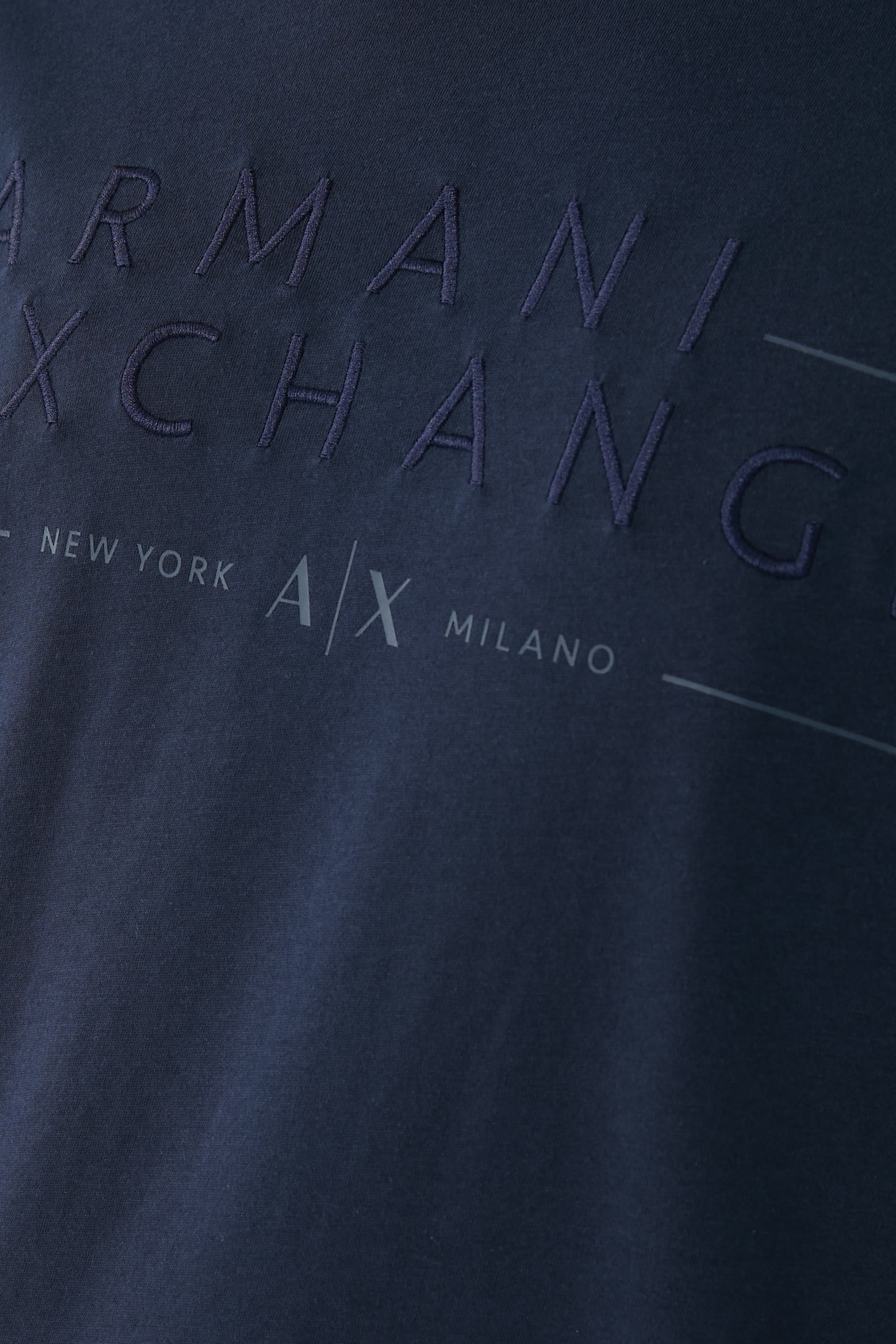 تيشيرت ميتا نايتشر بشعار الماركة