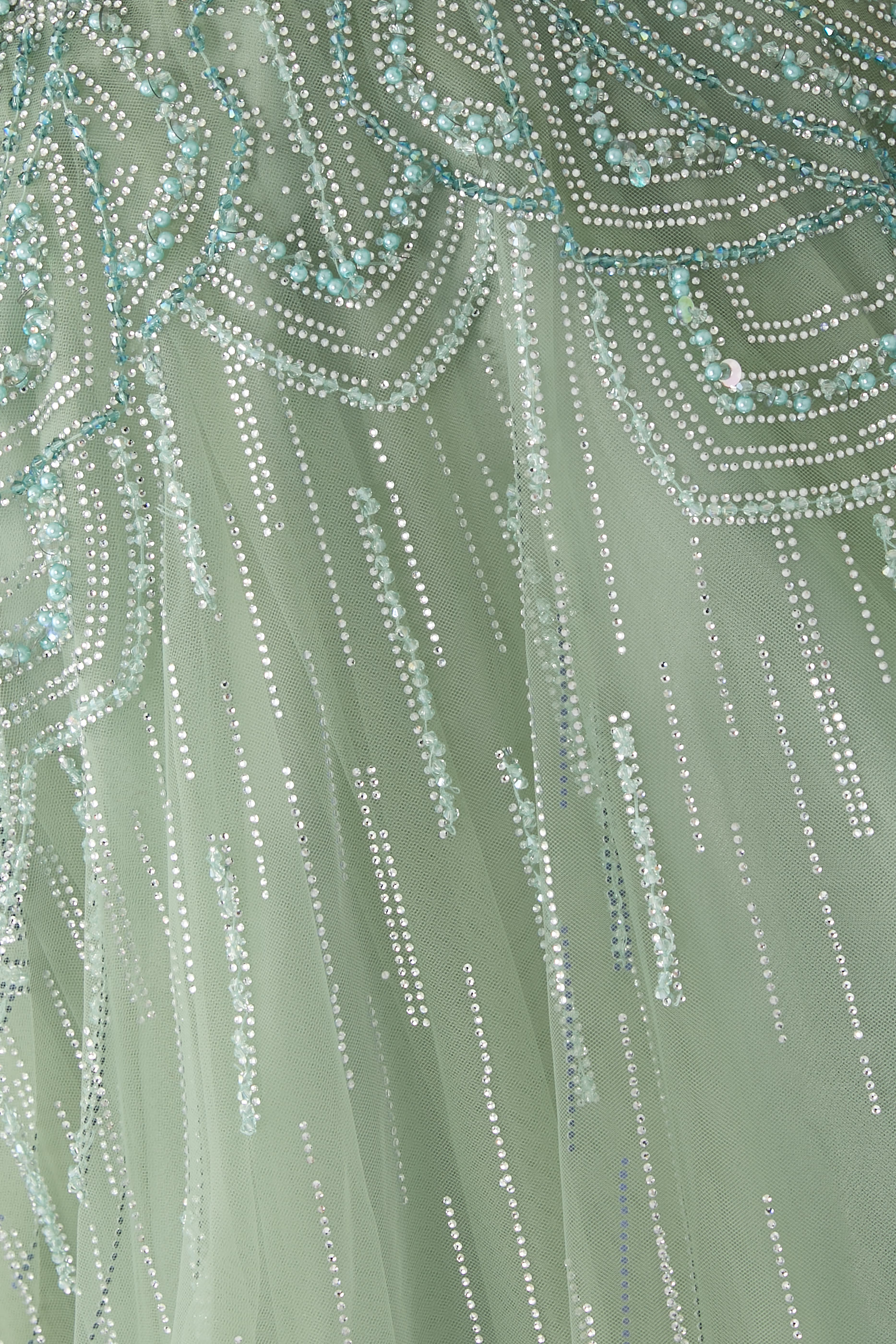 فستان تول مطرز بخرز