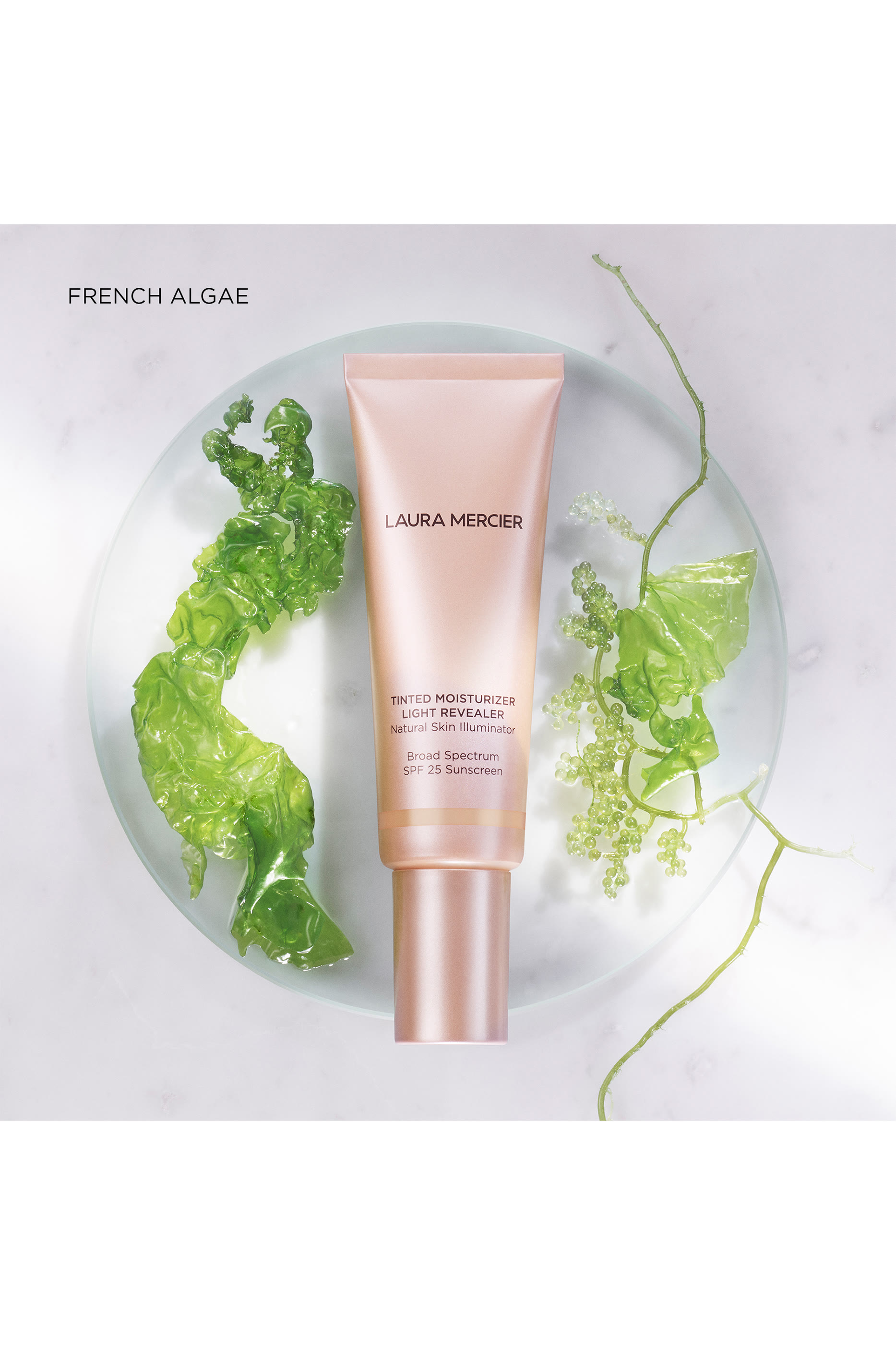 مرطب لايت ريفيلر ملون