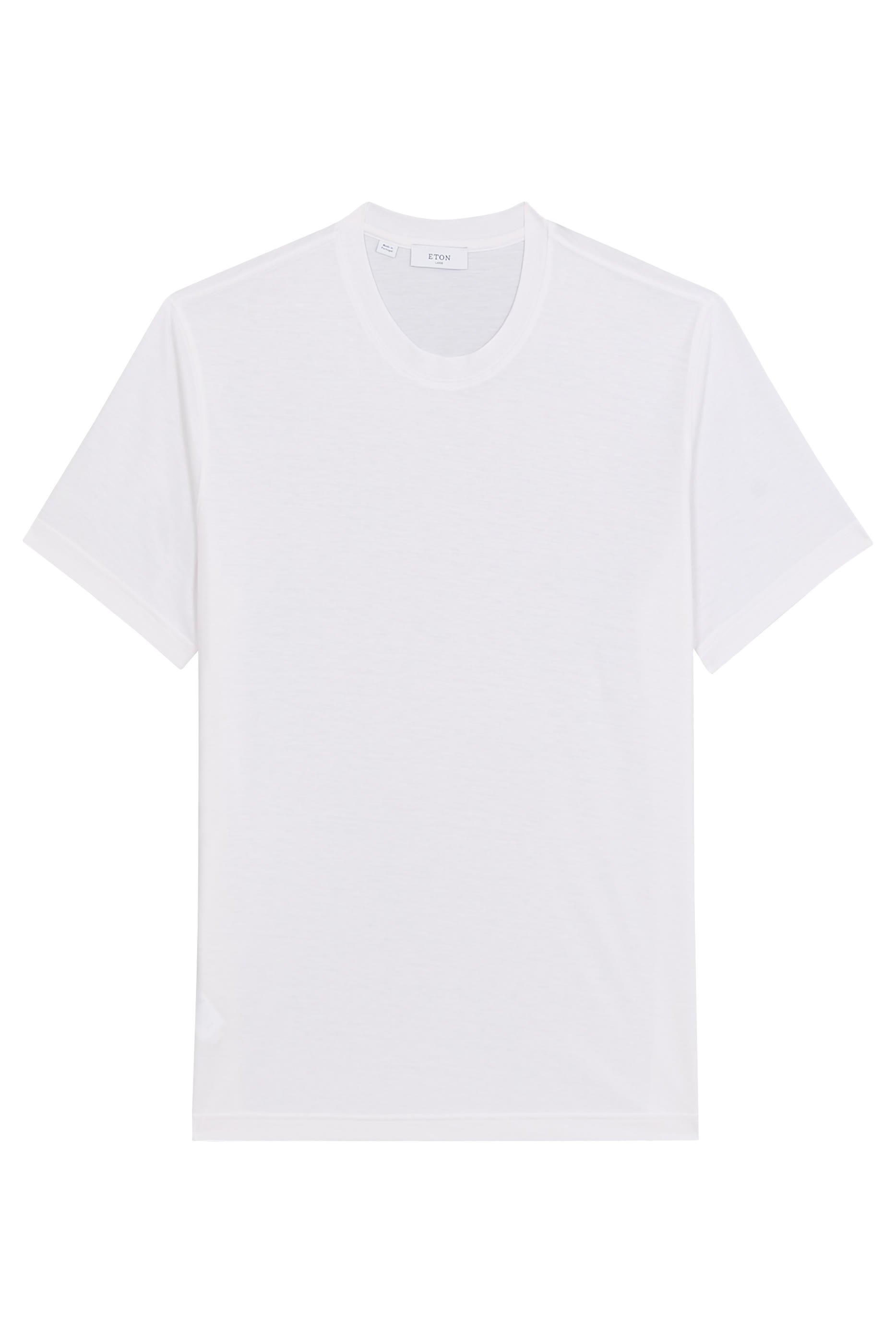 تيشيرت بياقة ضيقة