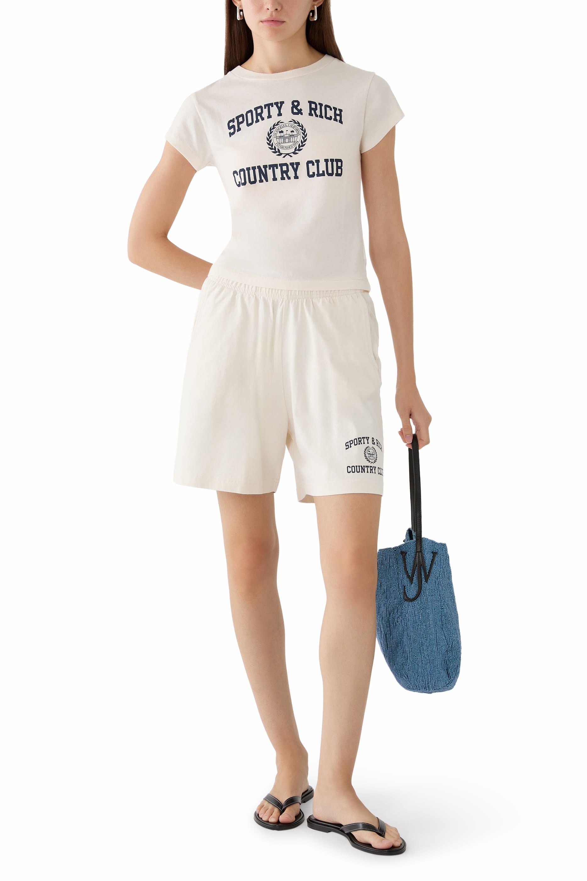 تيشيرت كريست إسنشال بتصميم جامعي