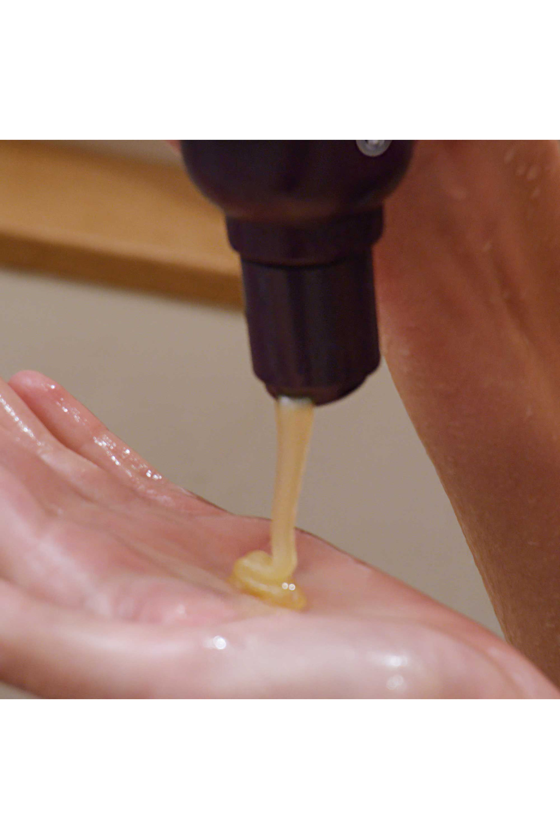 شامبو إنفاتي الترا أدفانسد الغني للتقشير