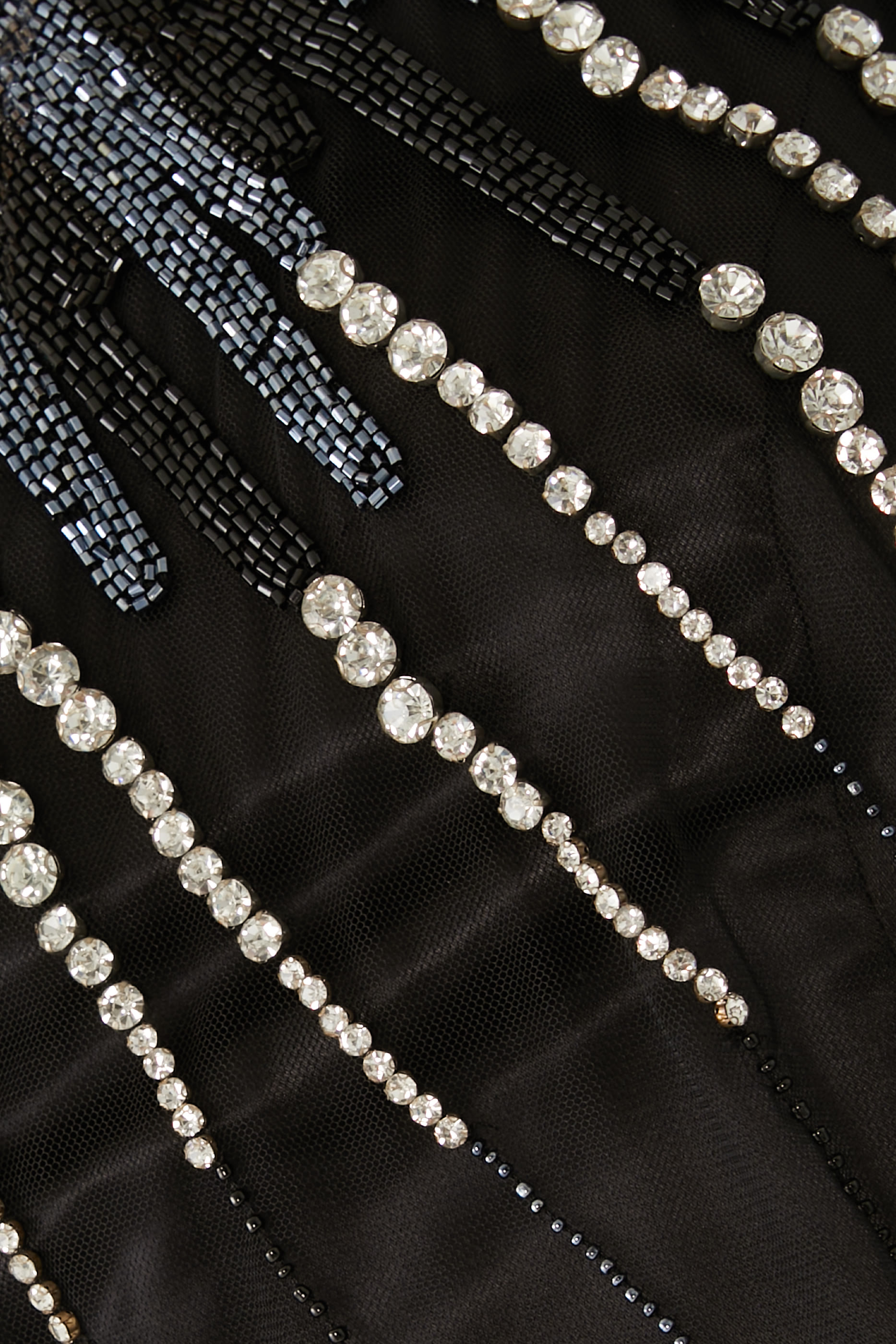 فستان سهرة شانيا بكتف واحد