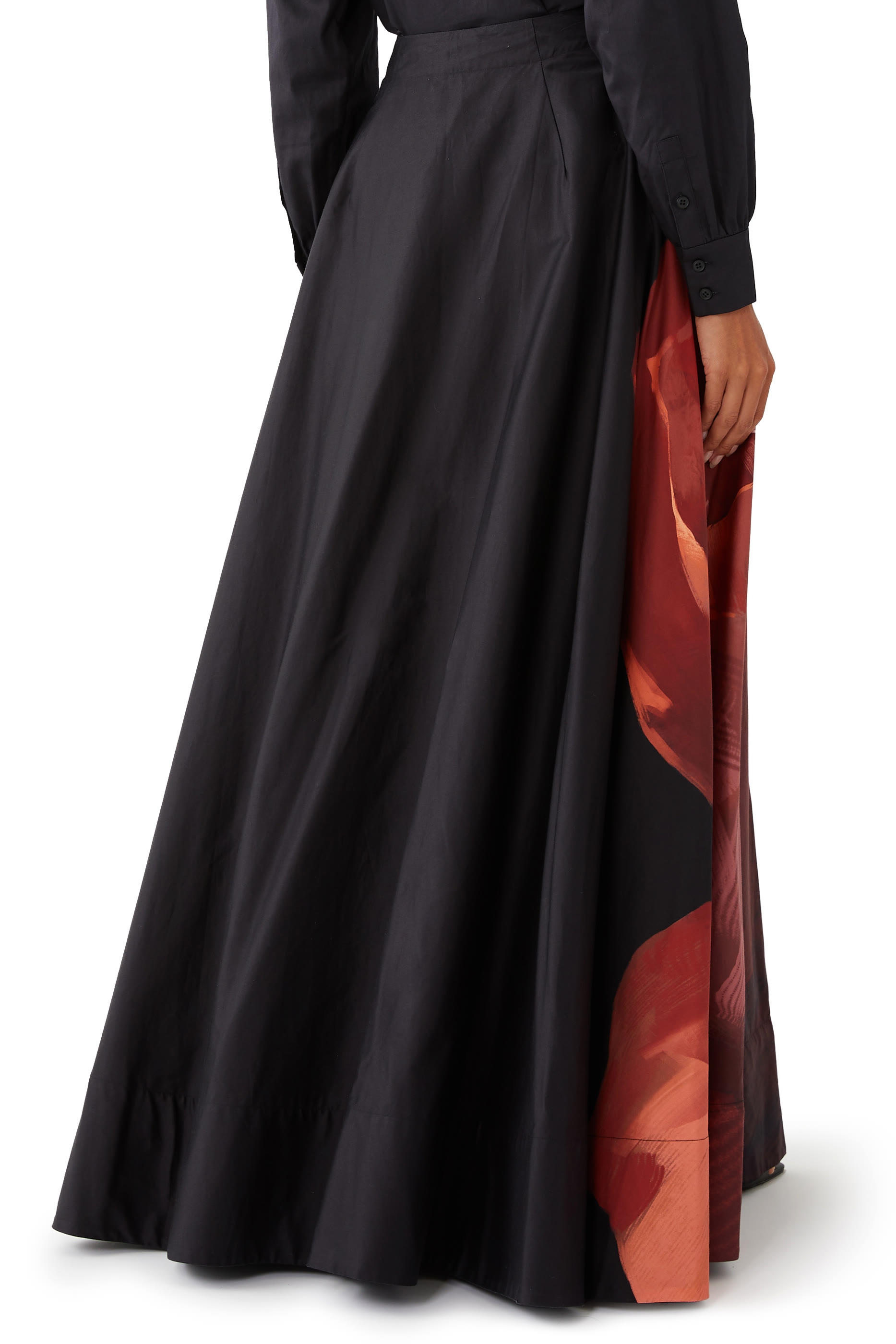 تنورة روسالين طويلة