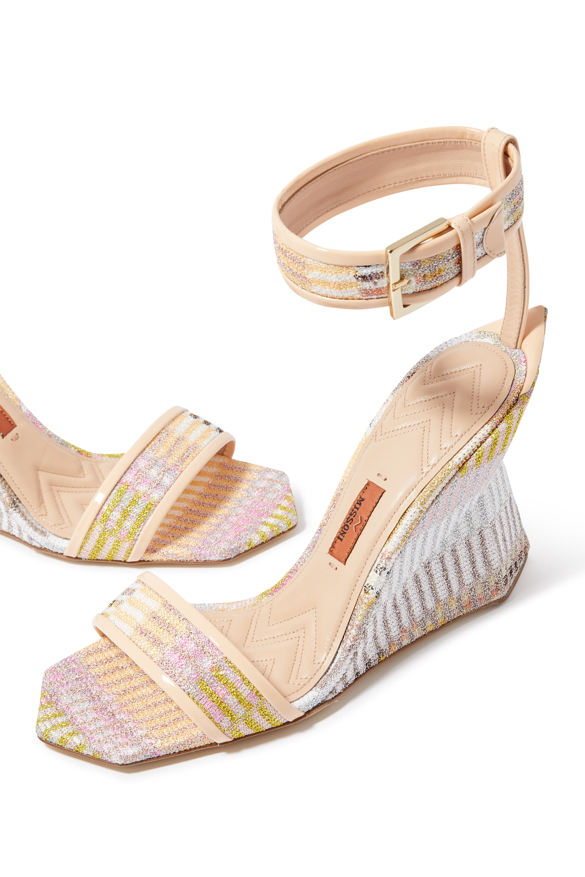 صندل نينا ريتشل بكعب ويدج 95 بنقشة هندسية