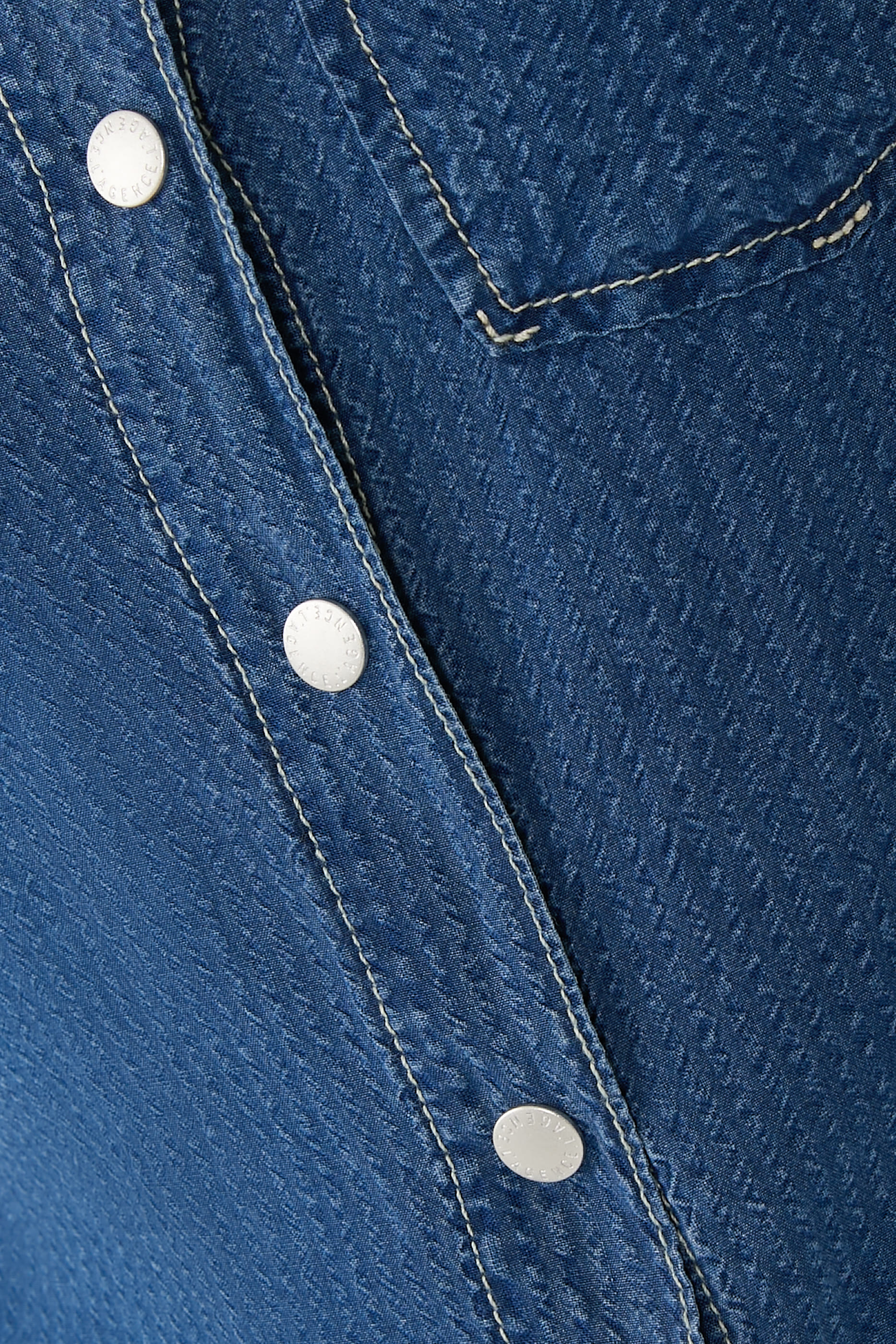 قميص إيلا شامبراي