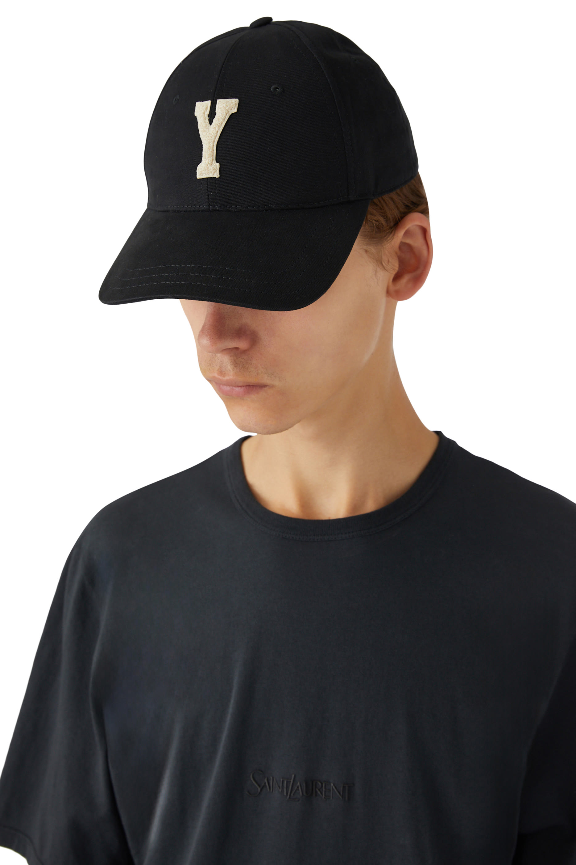 كاب بنقشة Y بتصميم جامعي