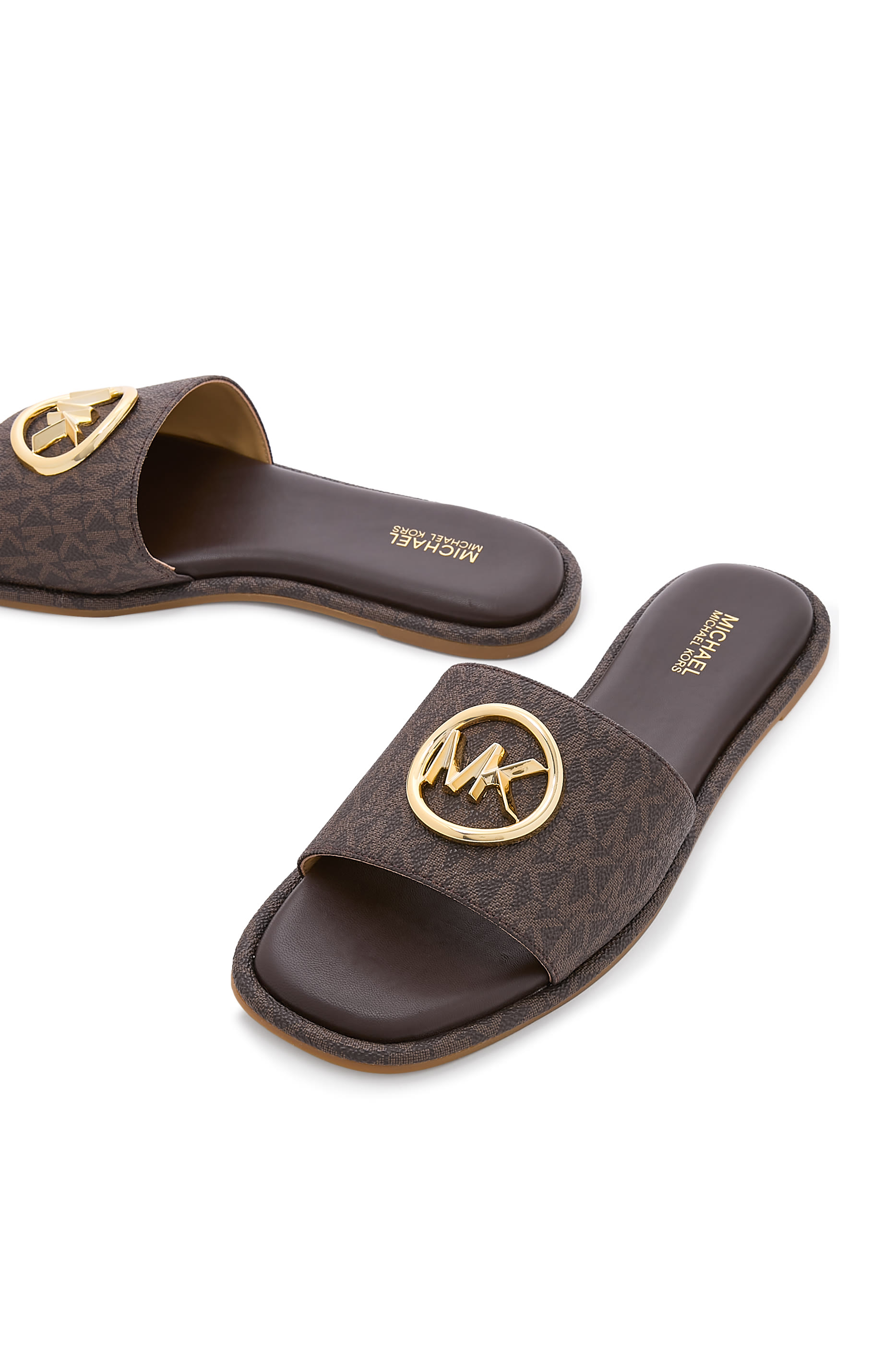 صندل هايوورث سهل الارتداء مزين بشعار الماركة 