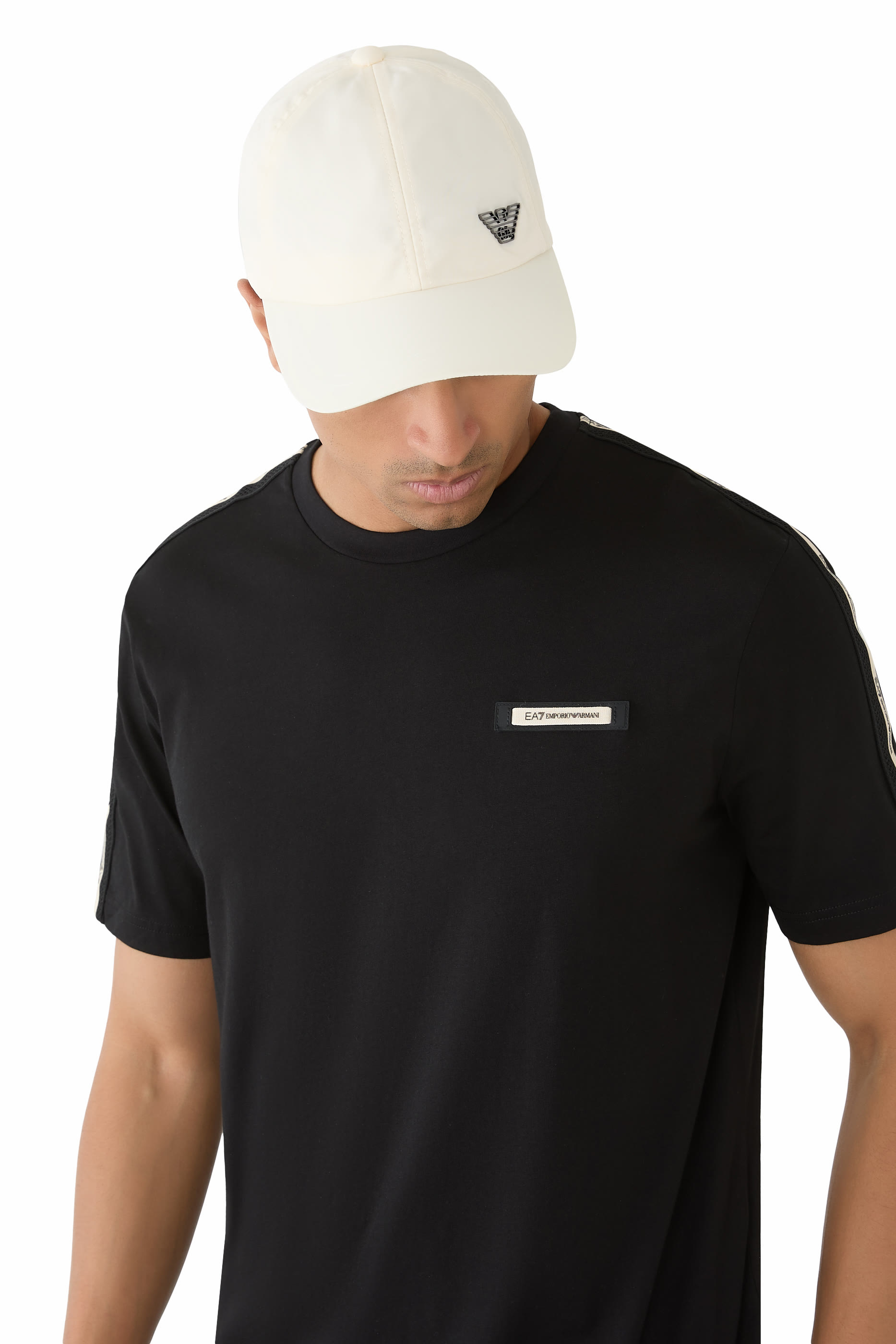 كاب بيسبول بشعار الماركة