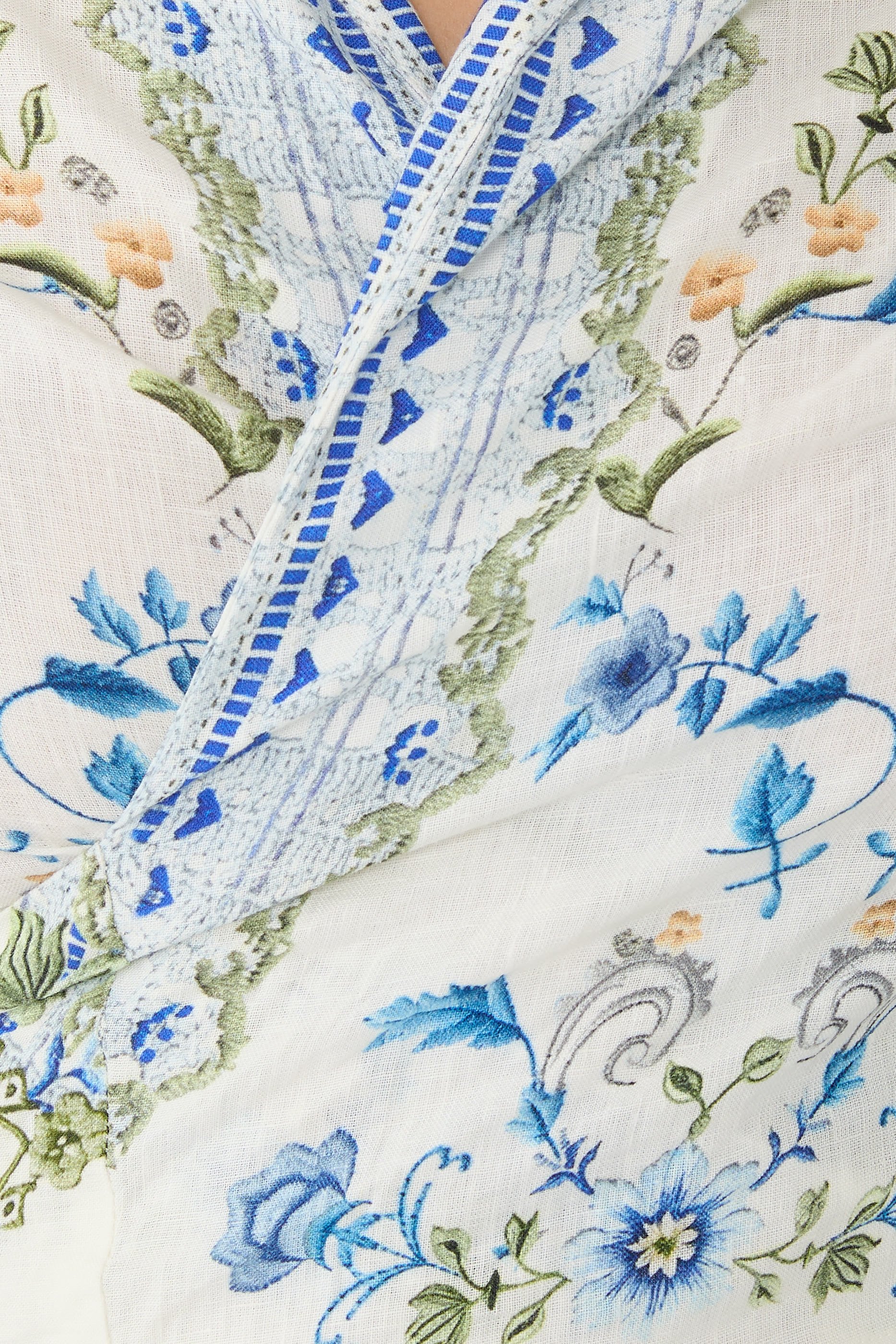 قميص قصير بتصميم ملفوف