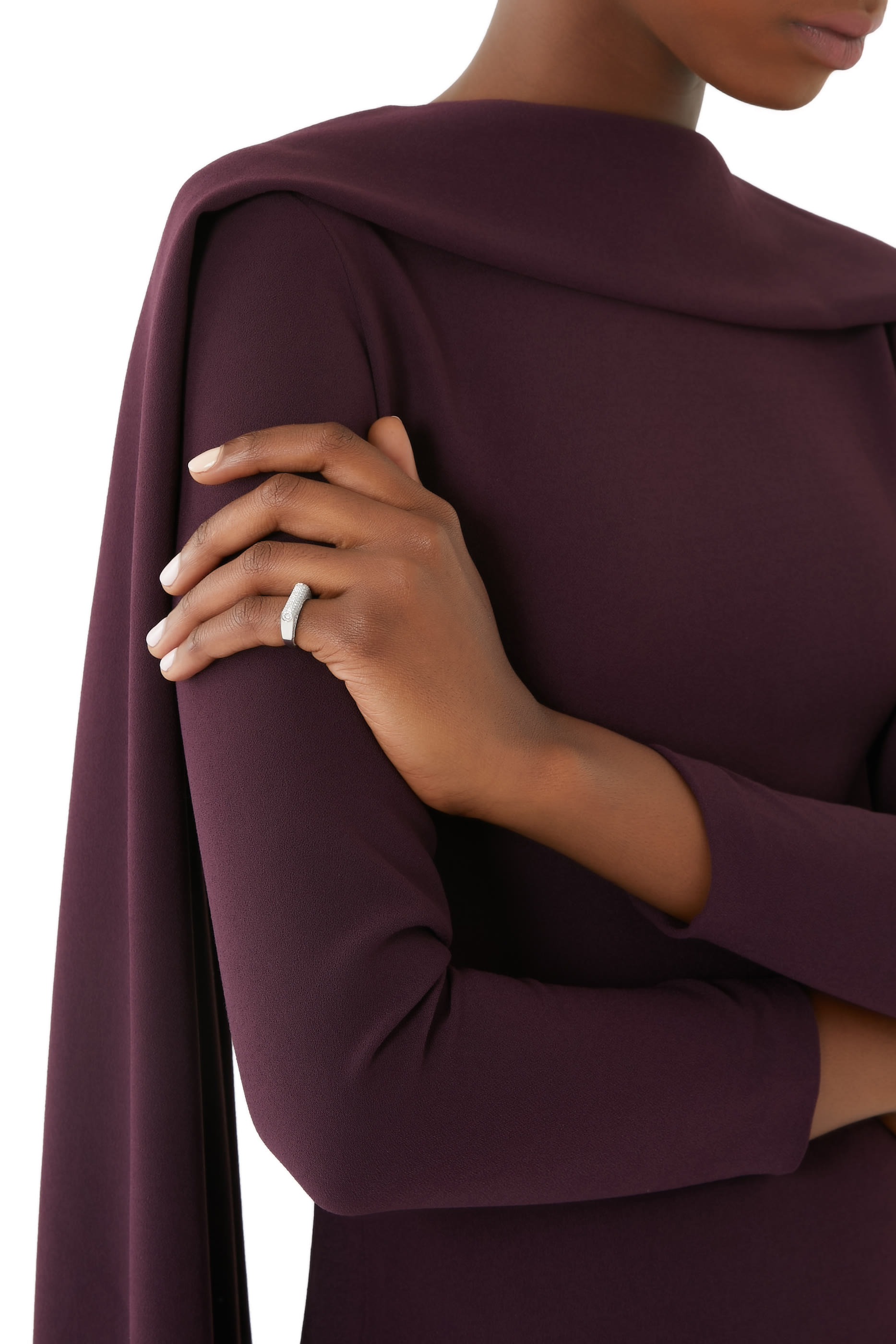 خاتم جريس مرصع بالماس ذهبي أبيض عيار 14