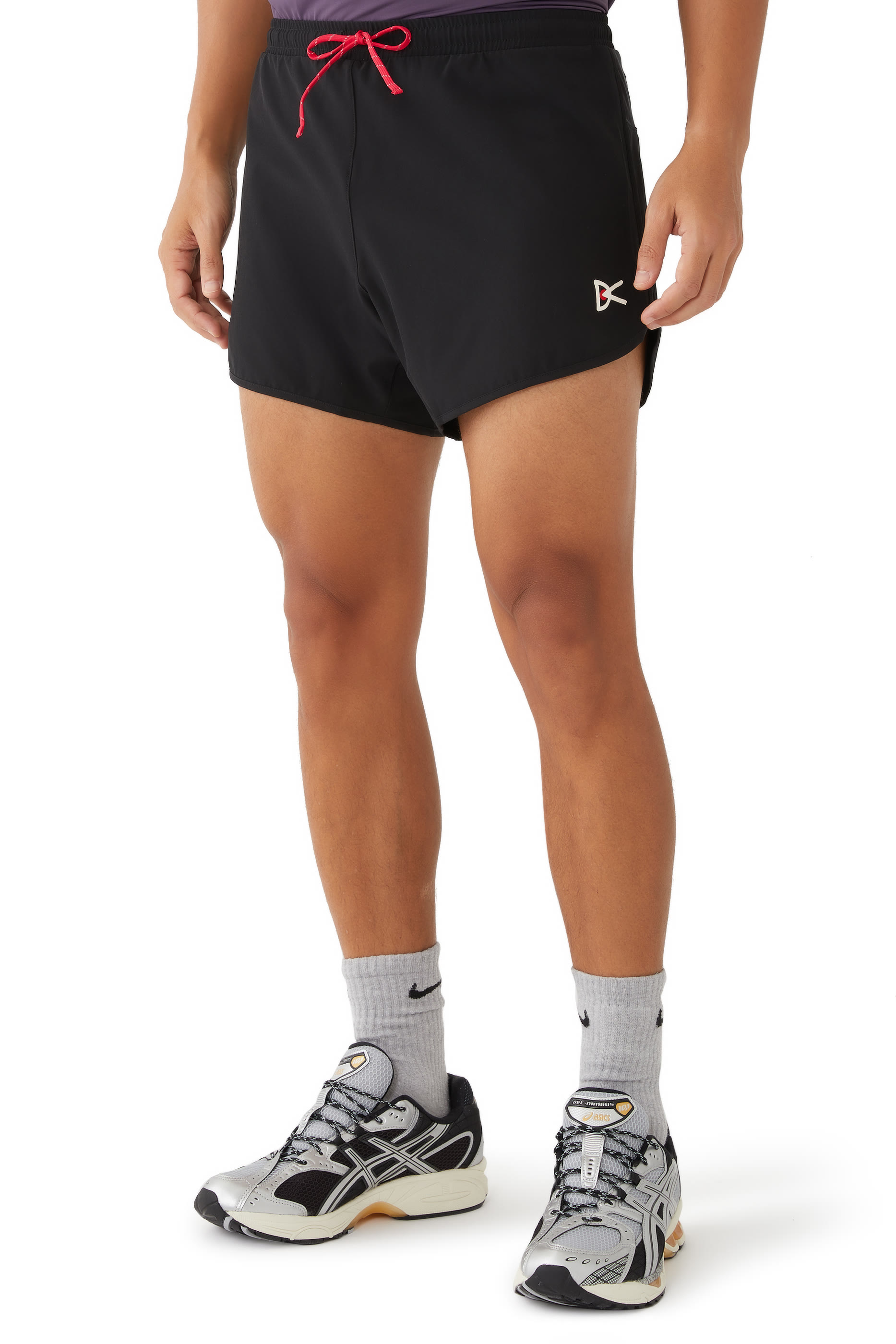 شورت رياضي 5 ان