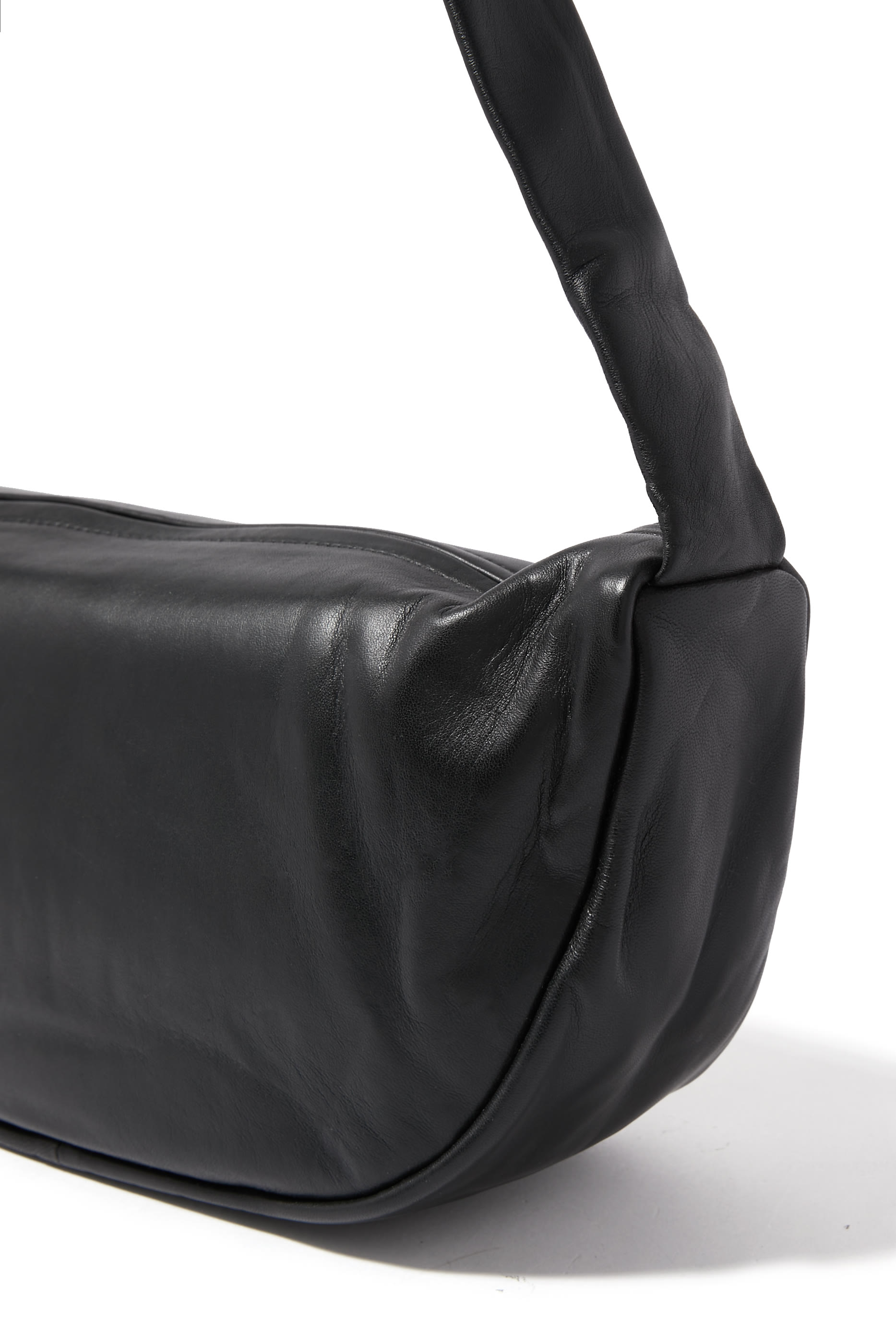 حقيبة سوفت بتصميم مقوس