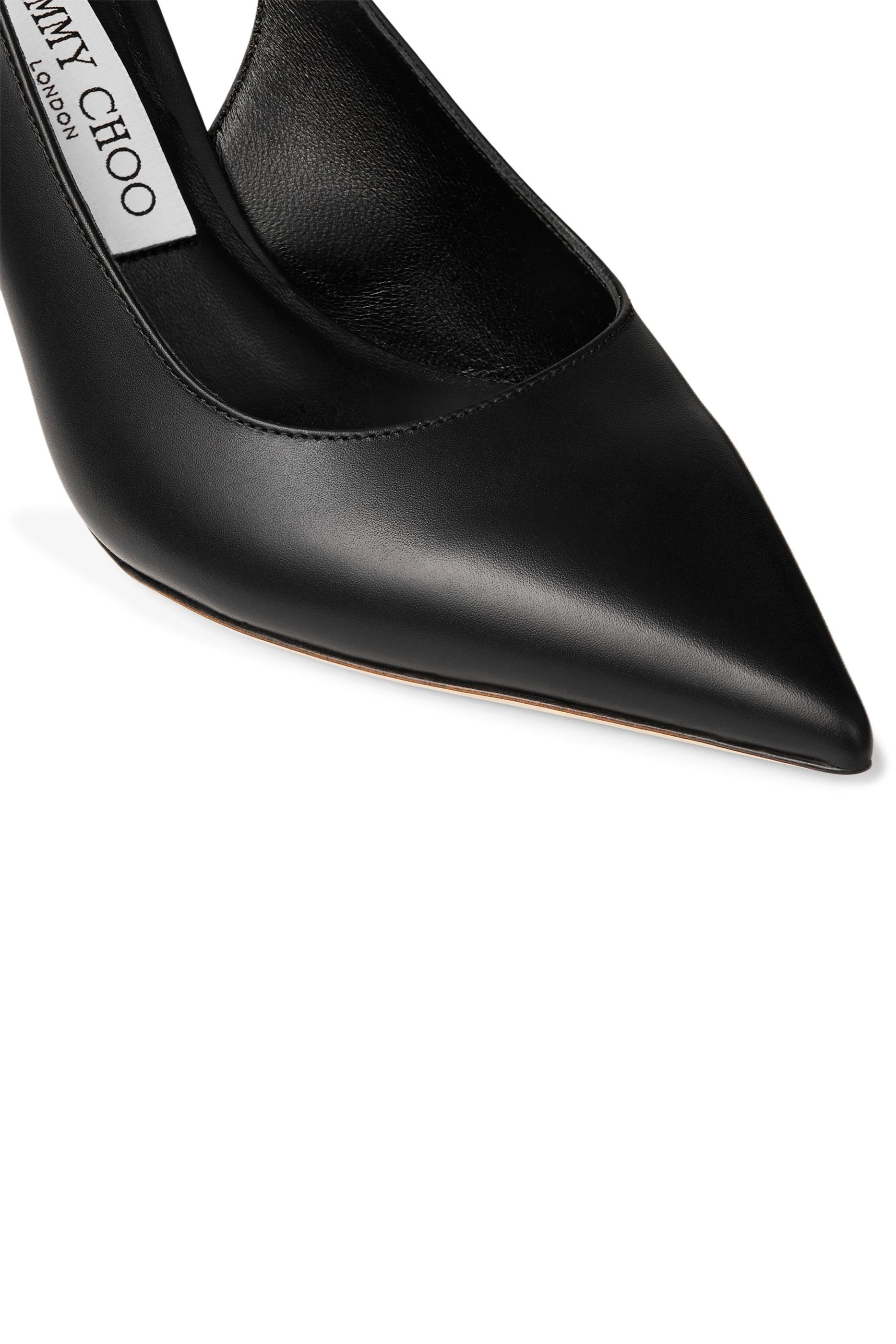 حذاء كلاسيكي لوف 85