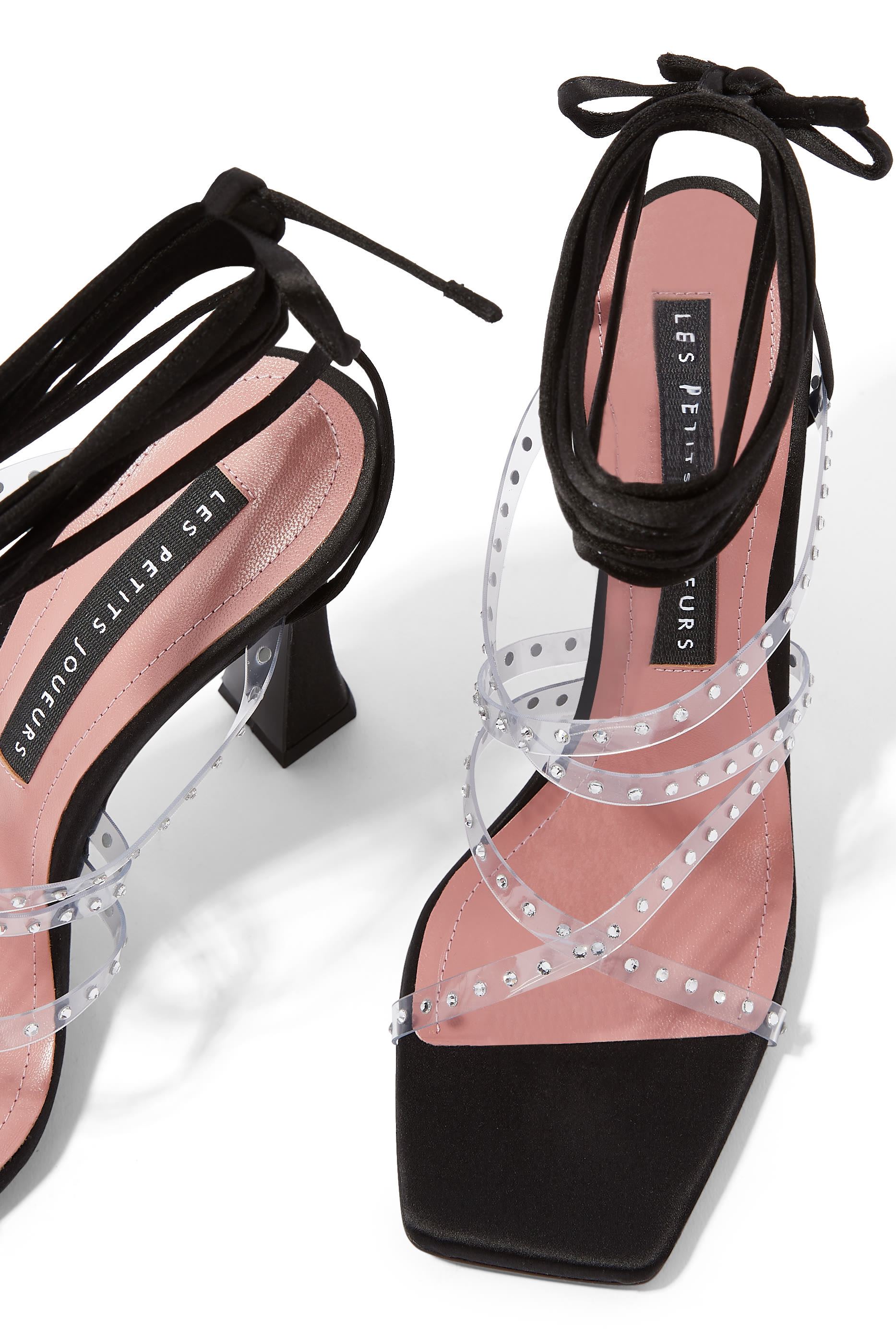 صندل نيكي 110 بأجزاء شفافة