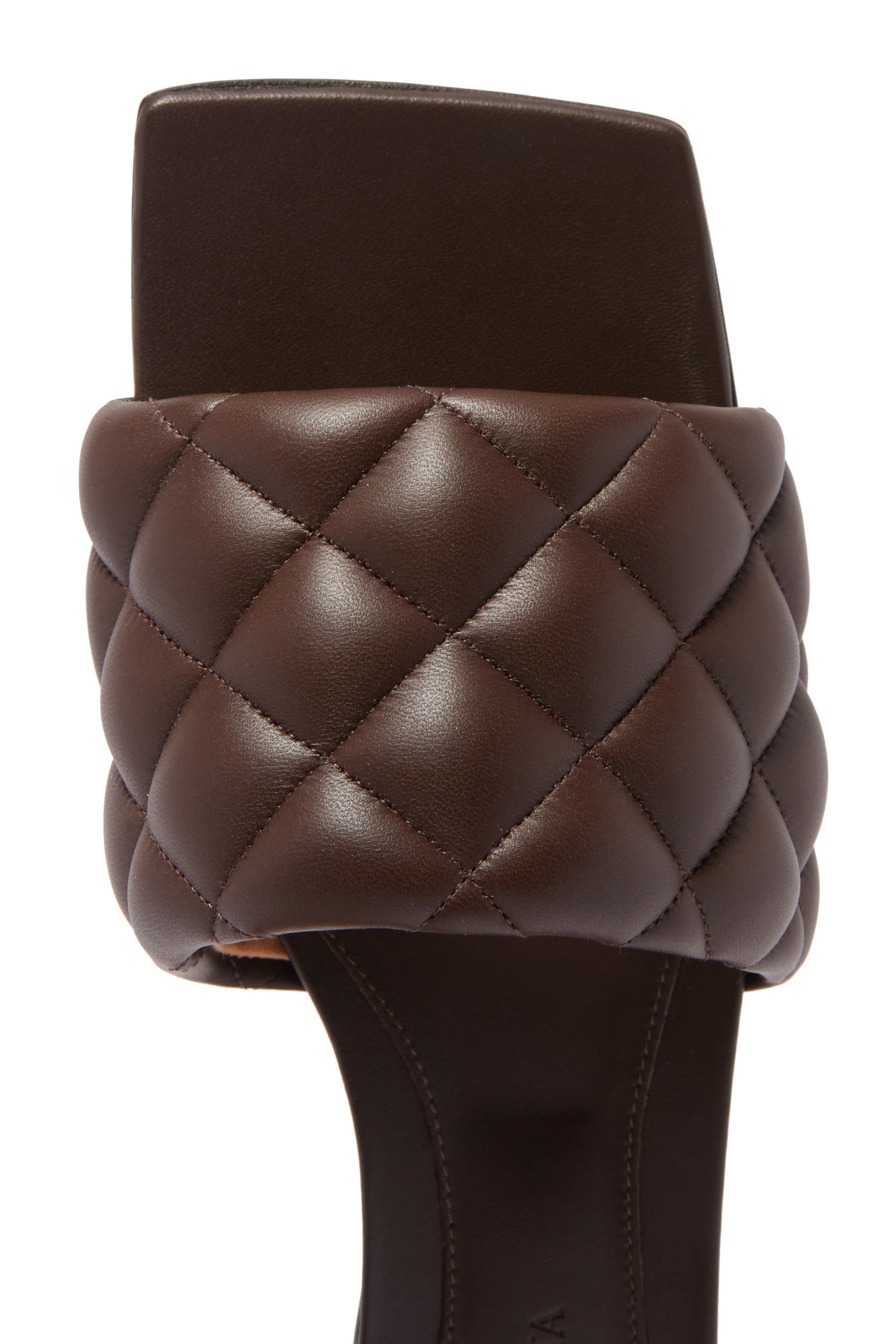 حذاء مبطن مفتوح من الخلف