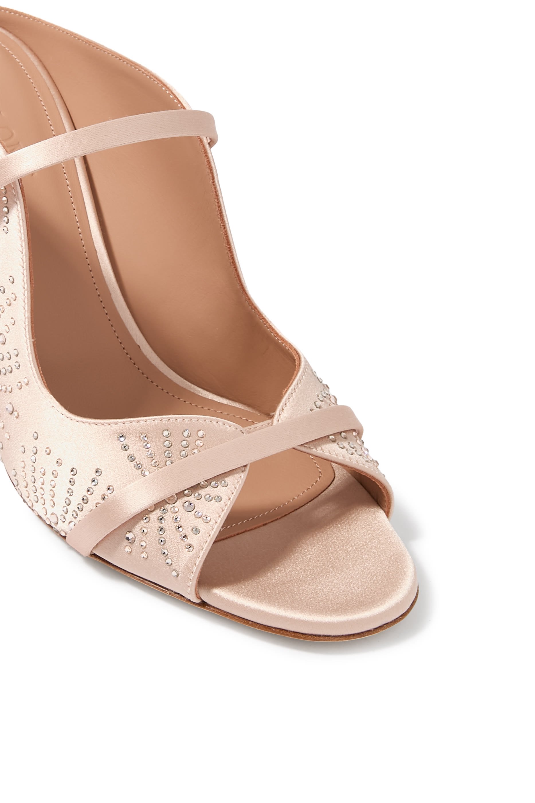 صندل نورا 70 مرصع بالكريستال