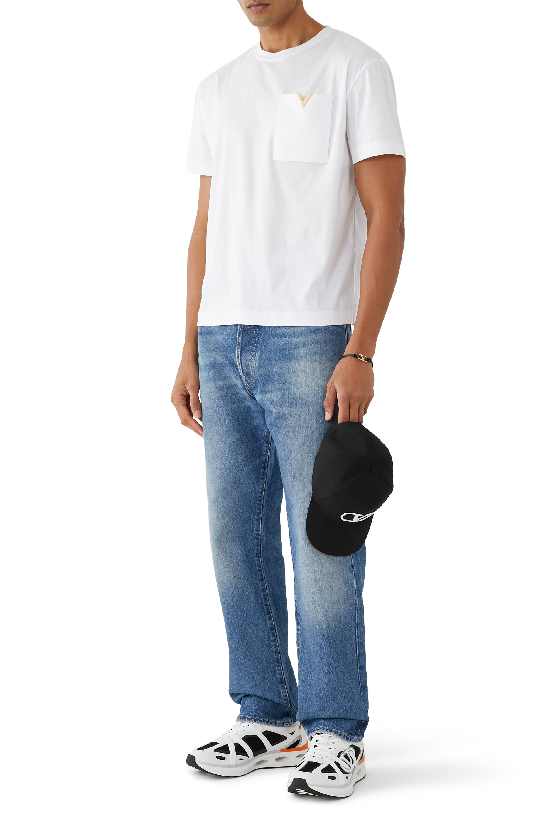 سنيكرز إيزي جوغ بكاحل منخفض وشعار V