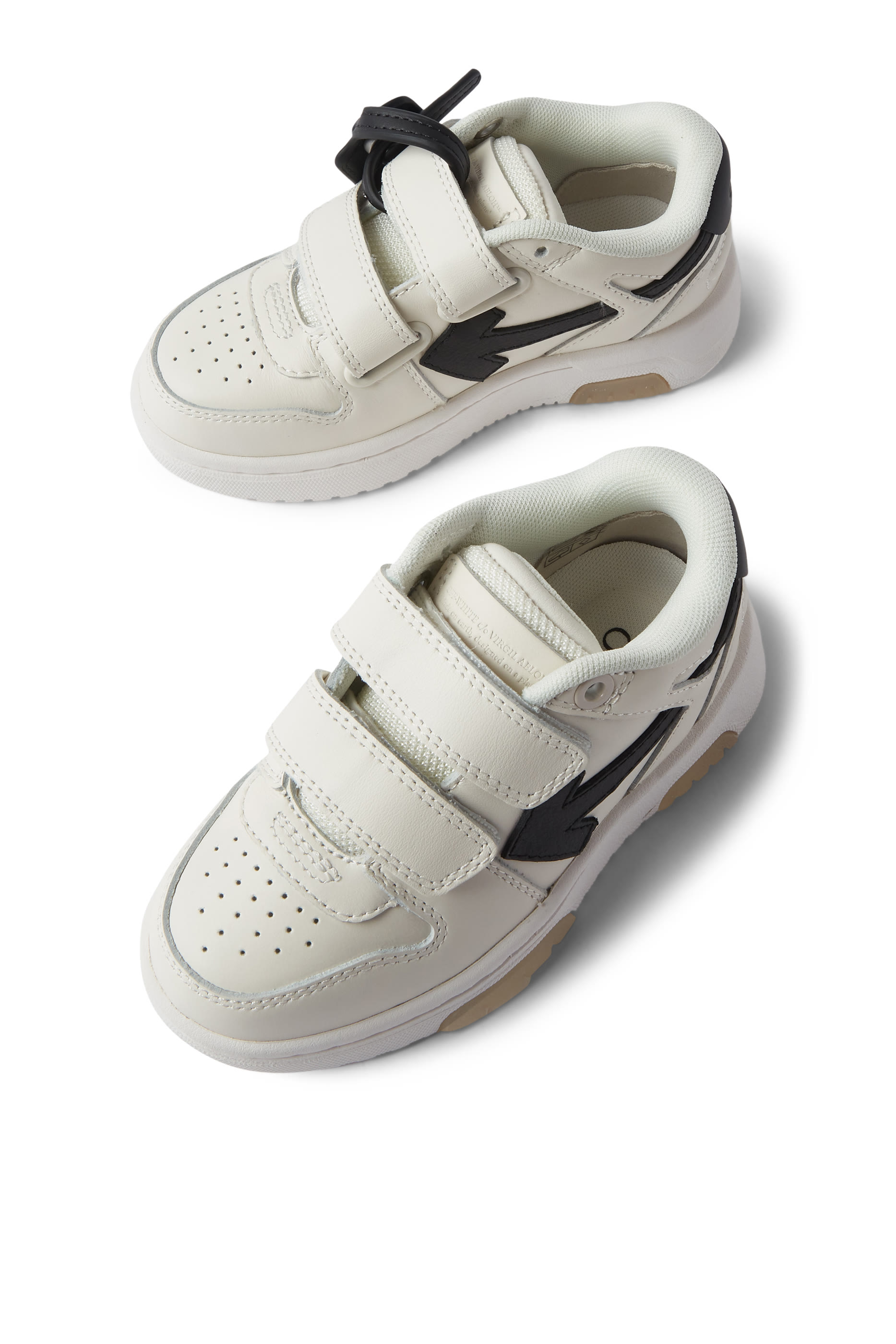 سنيكرز اوت اوف اوفيس بسيور جلد للأطفال