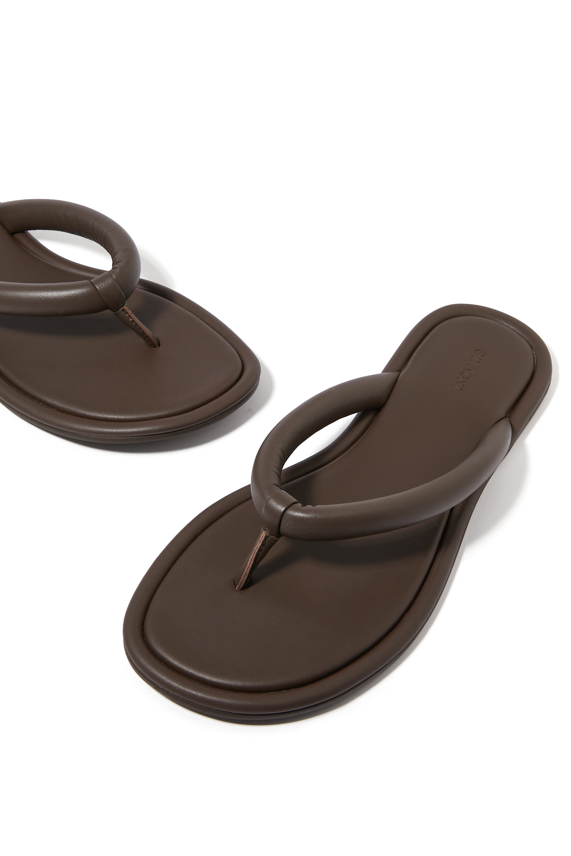 حذاء خفيف سومي