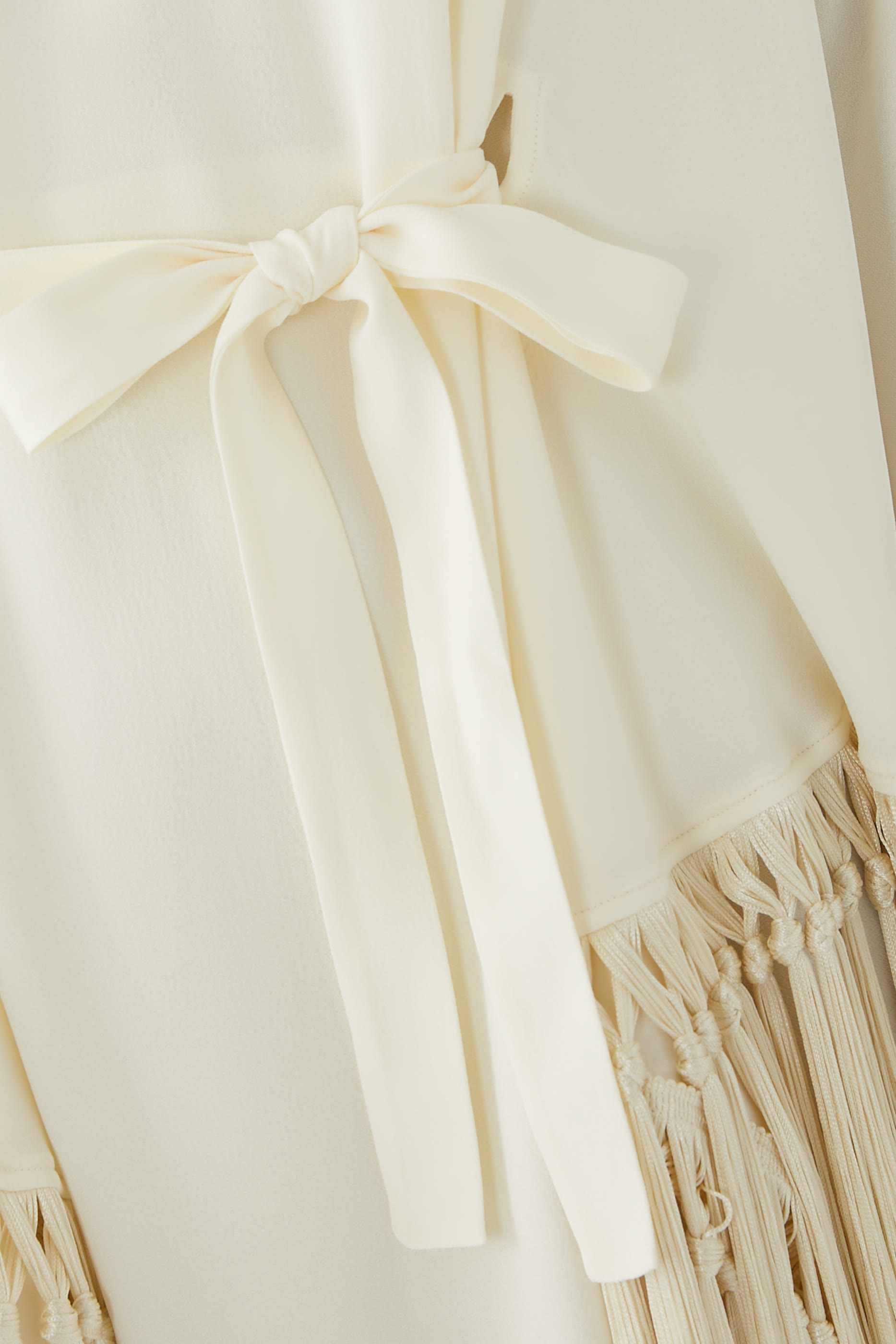 قفطان بوهيمين مع شراشيب مربوطة باليد