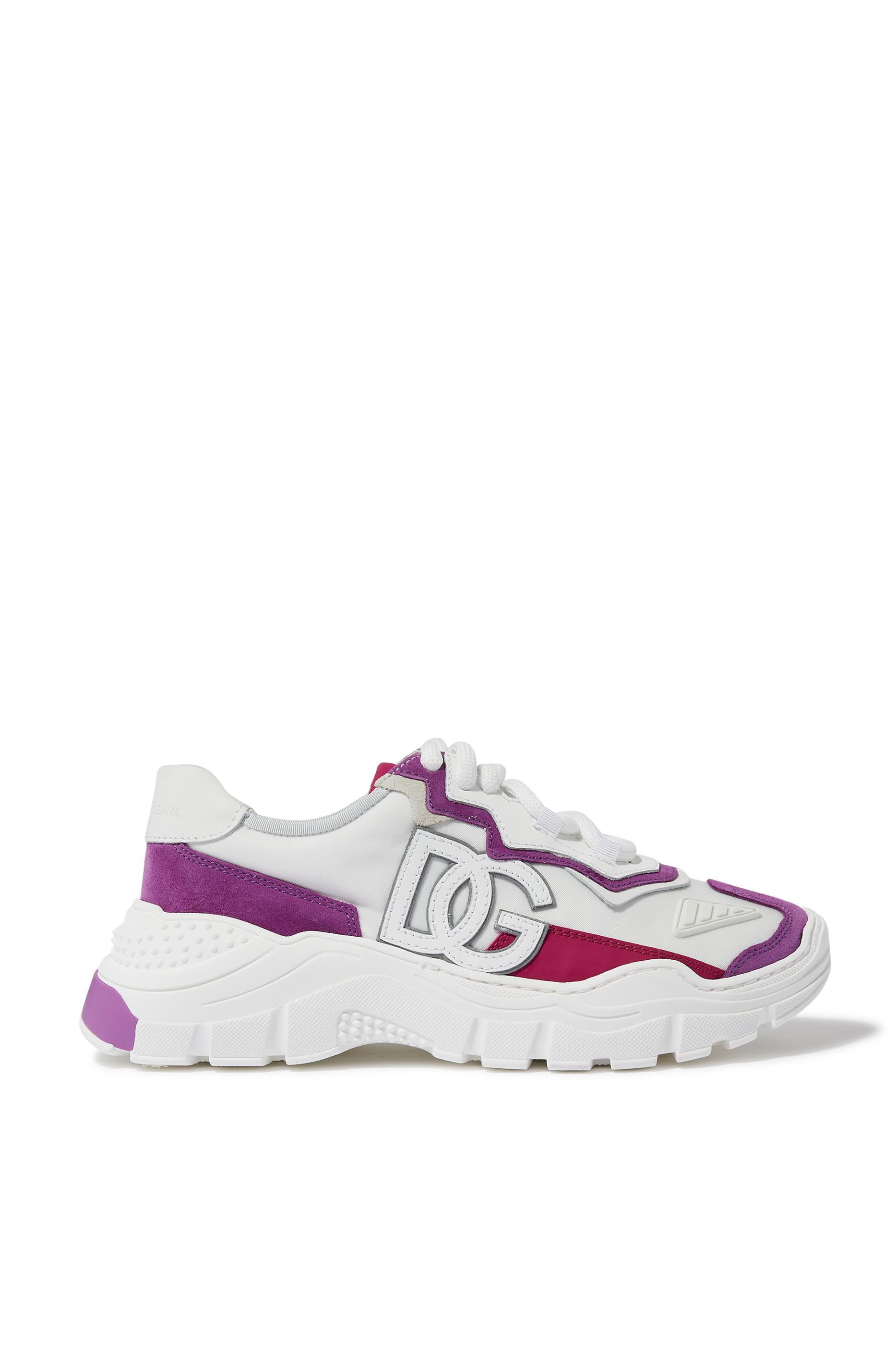 سنيكرز للأطفال بشعار الماركة