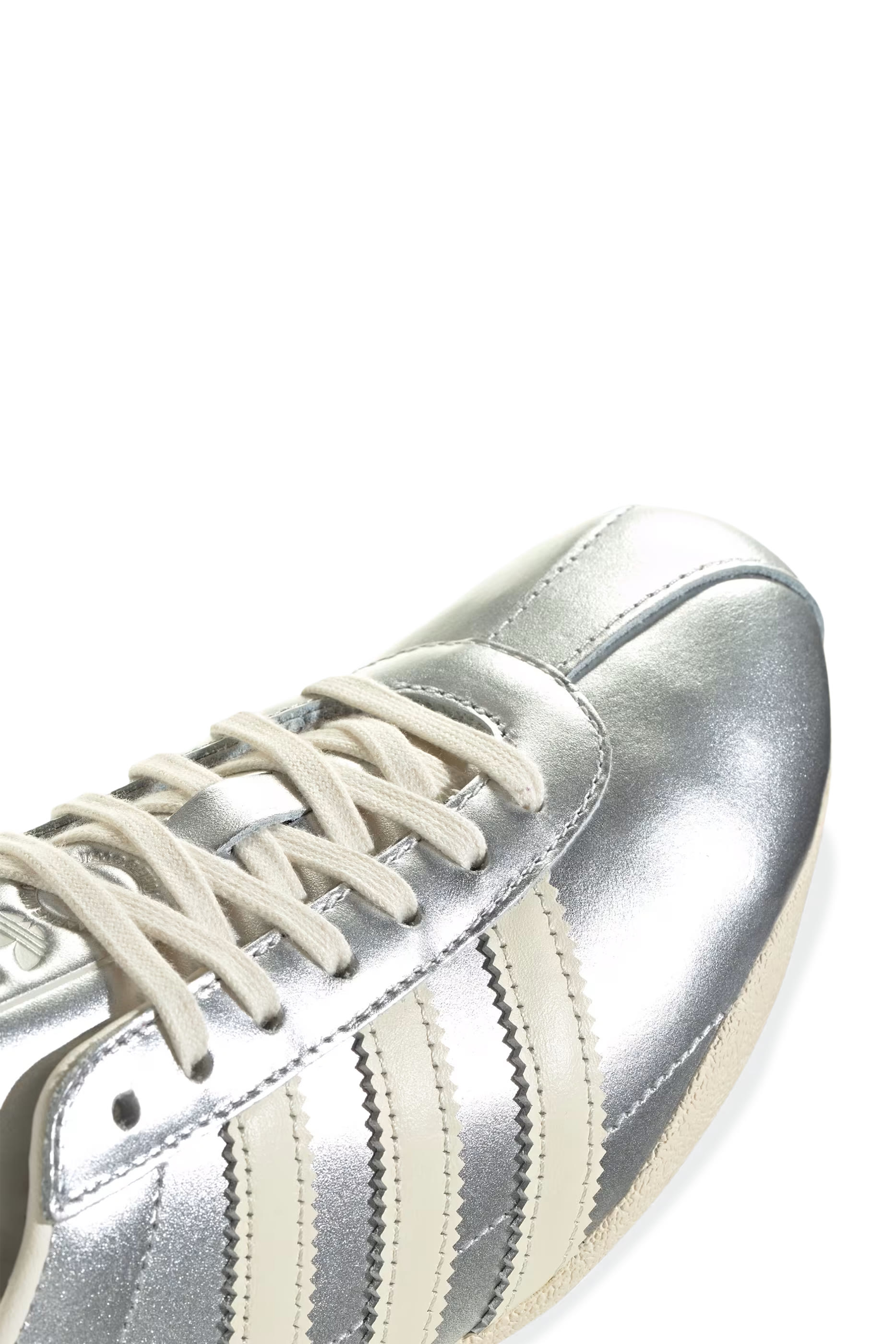 سنيكرز طوكيو