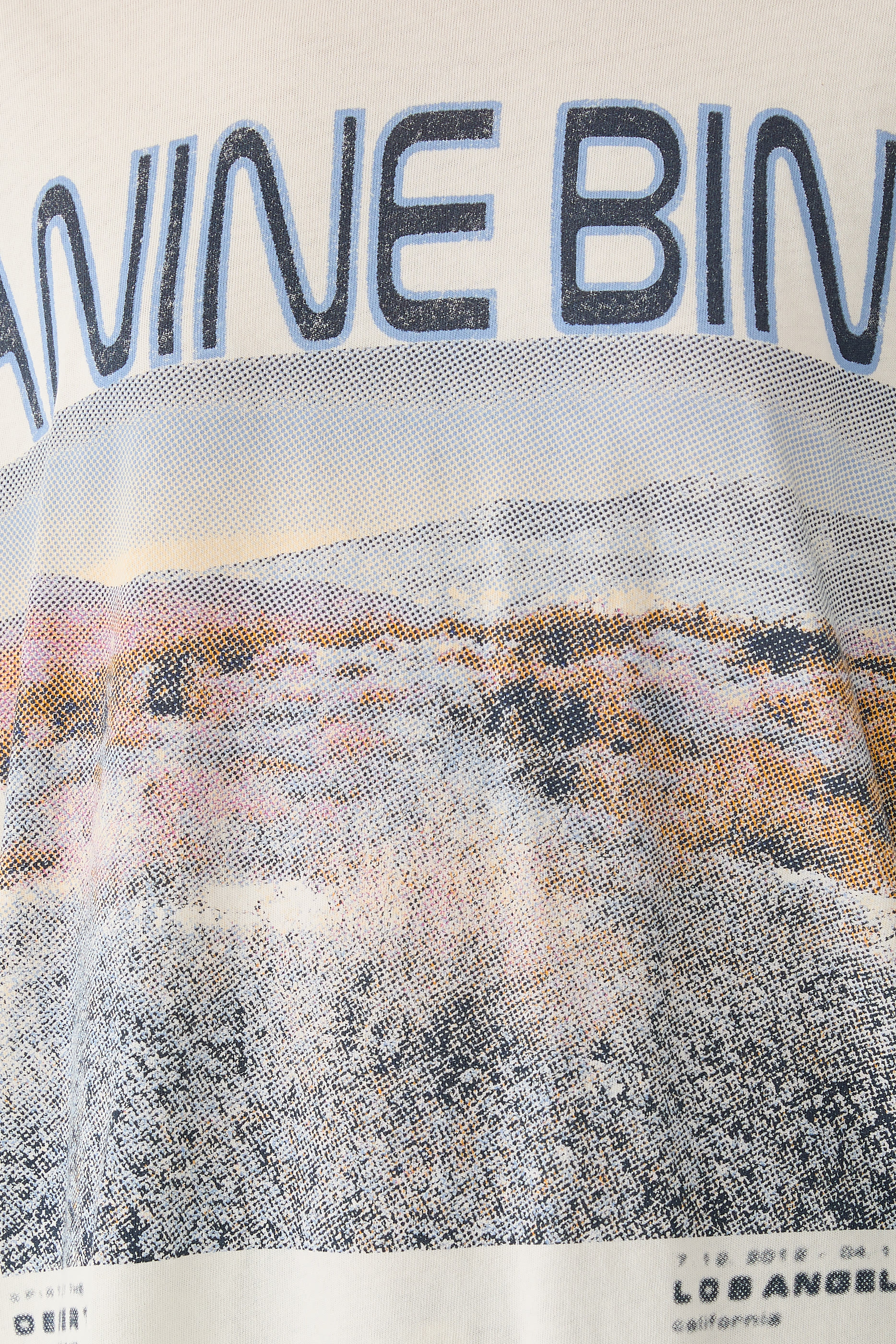 تيشيرت كاد بنقشة زهور برية 