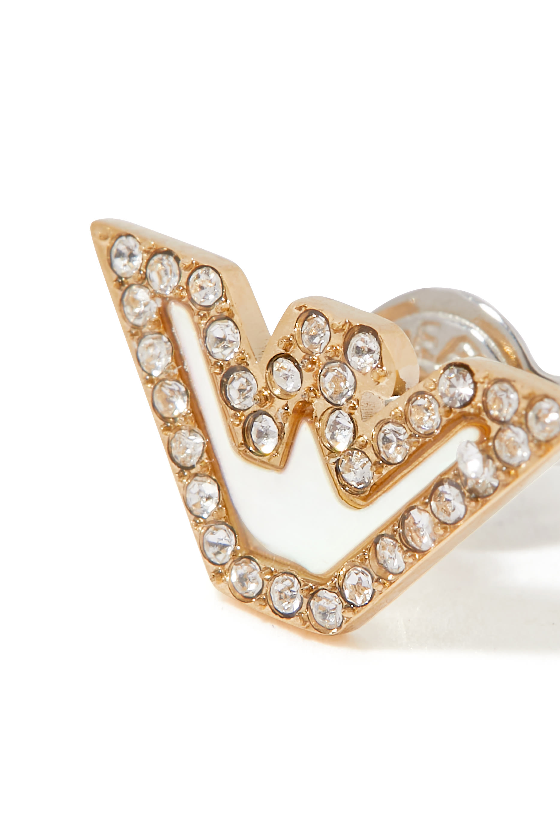 أقراطسنتيمانتل بتصميم شعار الماركة