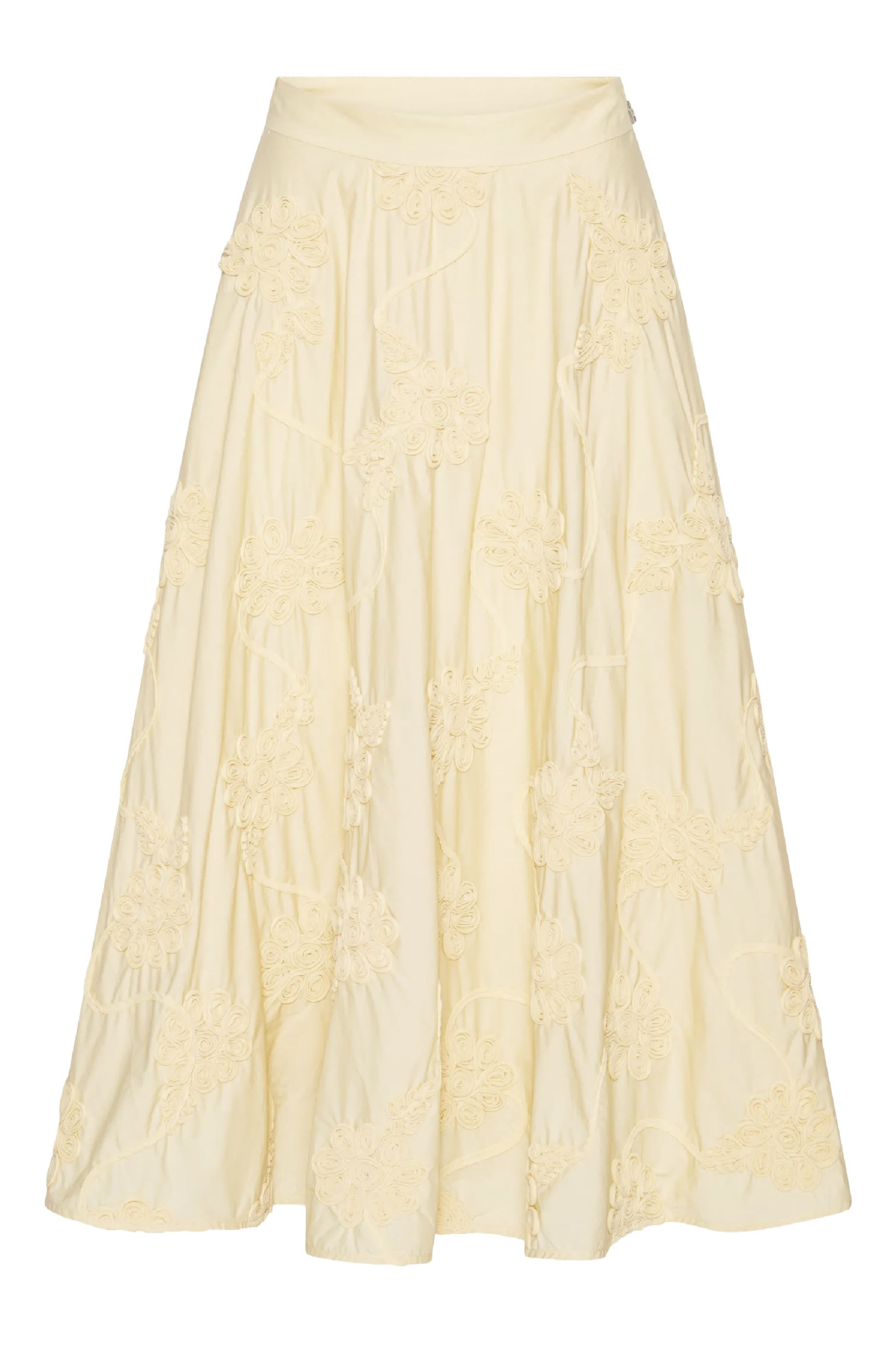 تنورة طويلة بتطريزات زهور