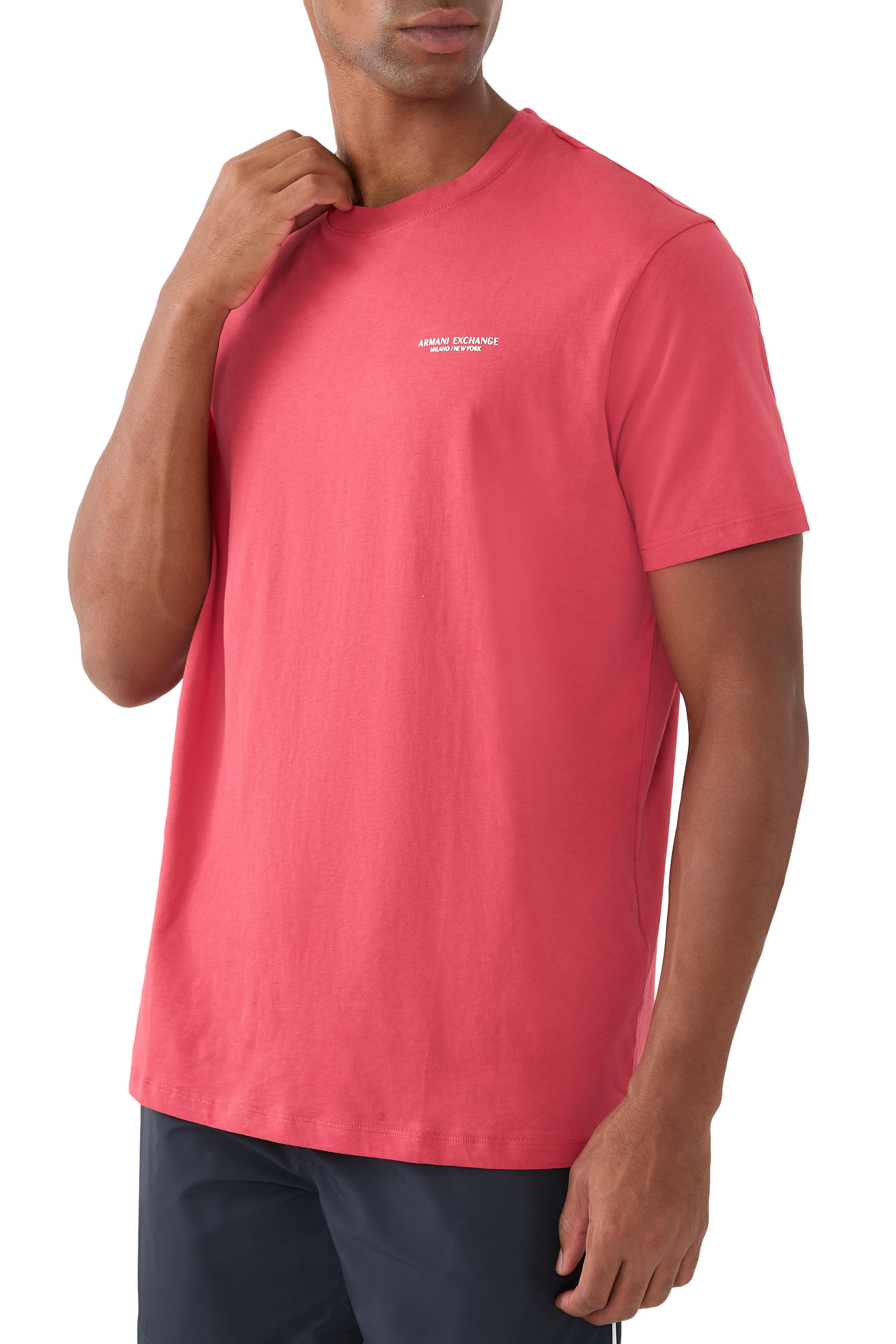 تيشيرت بشعار الماركة