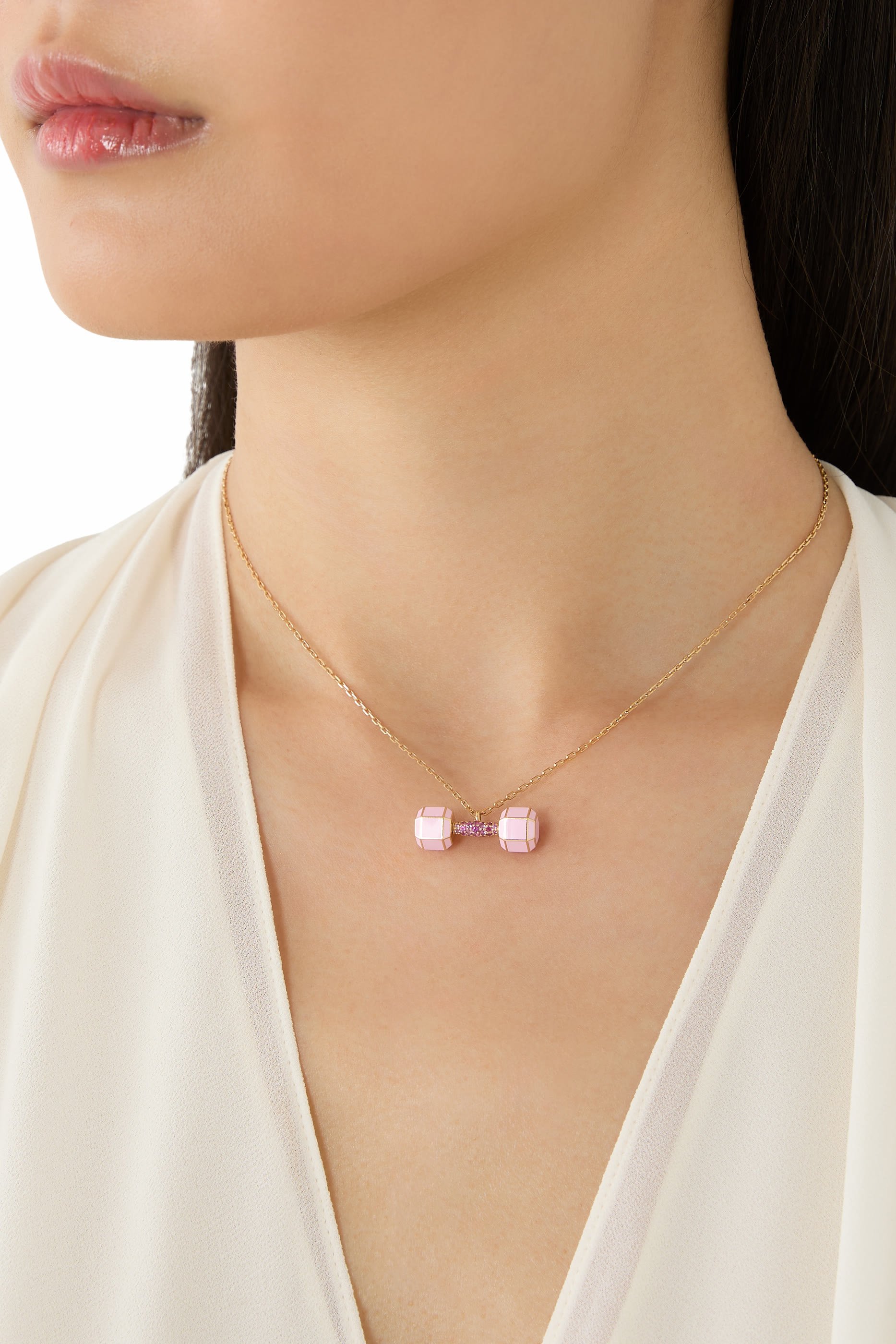 قلادة بدلاية بتصميم دمبل، مرصعة بالياقوت ومزينة بمينا، ذهب وردي عيار 18 