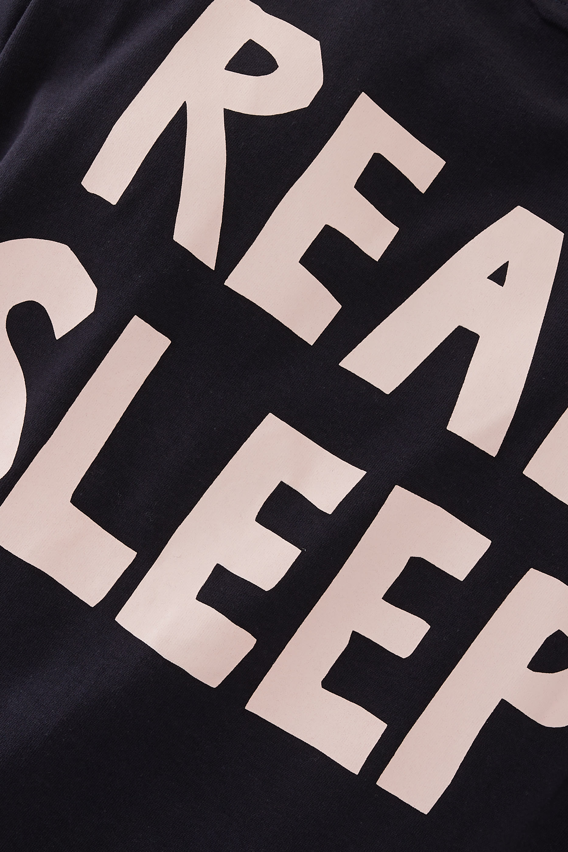 تيشيرت جي دبليو ايه بنقشة في الخلف