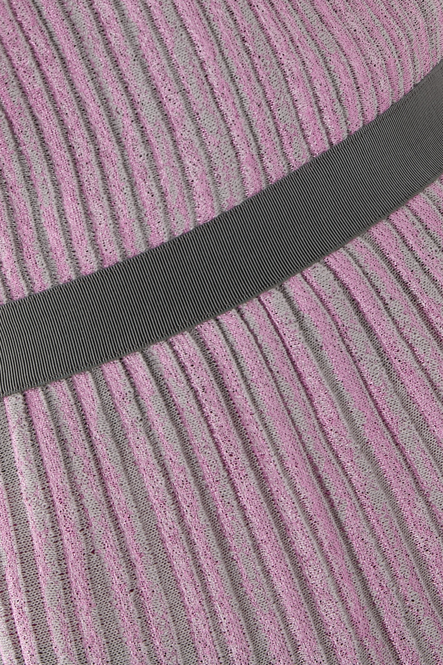 فستان مخطط طويل