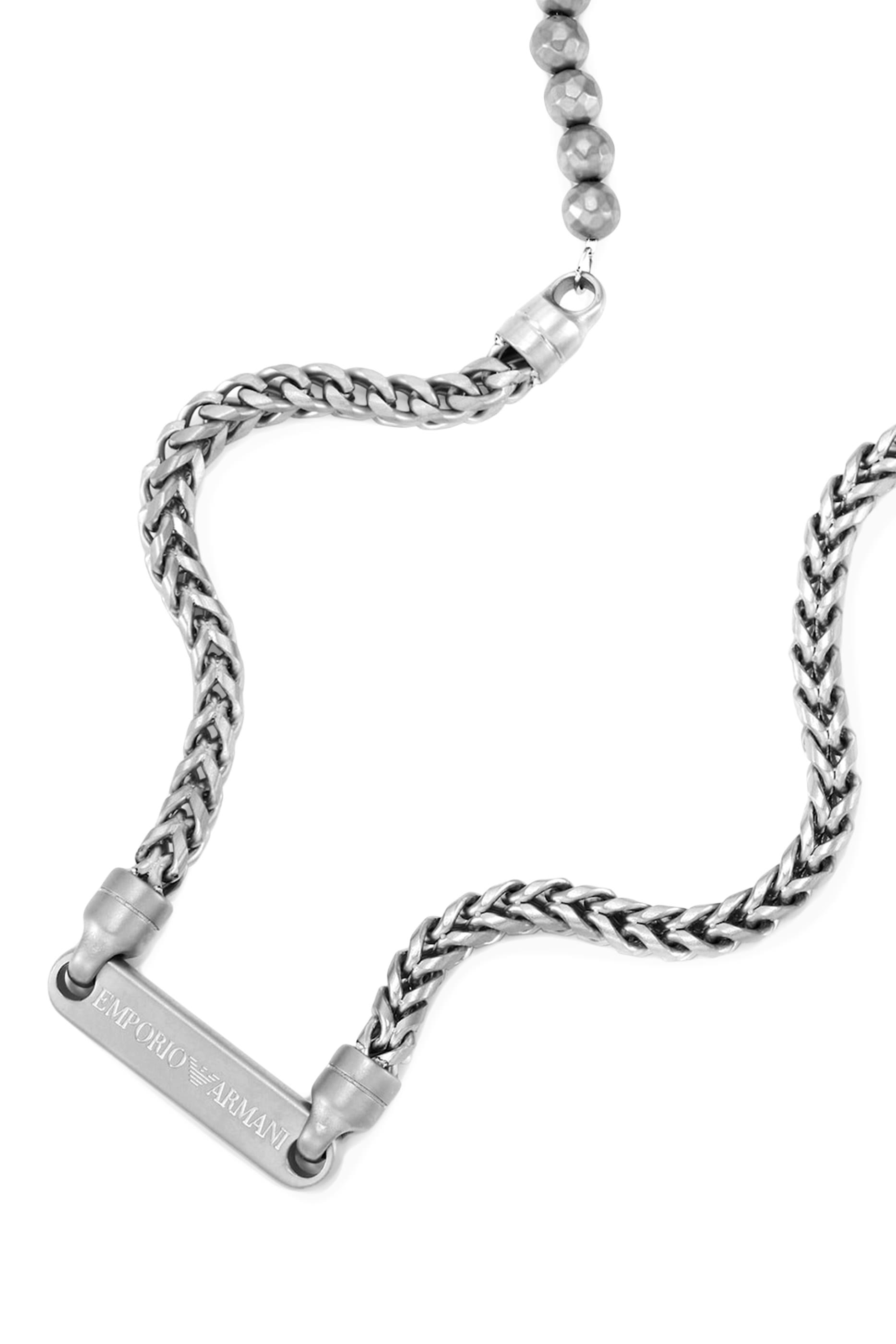 قلادة بشعار الماركة، فضة