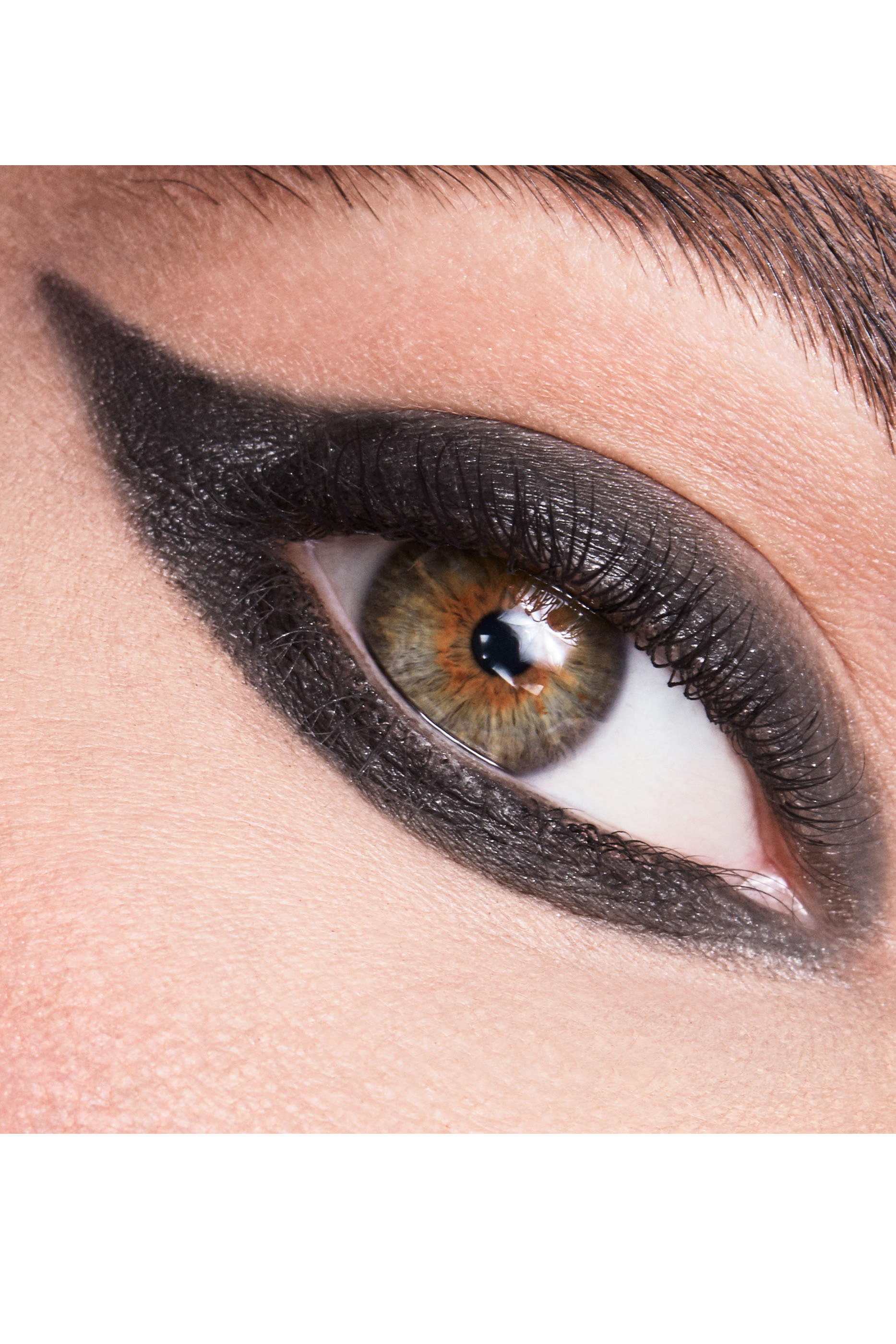 قلم محدد عيون ستاي اول داي سمدج مضاد للماء درجة ستينجراي