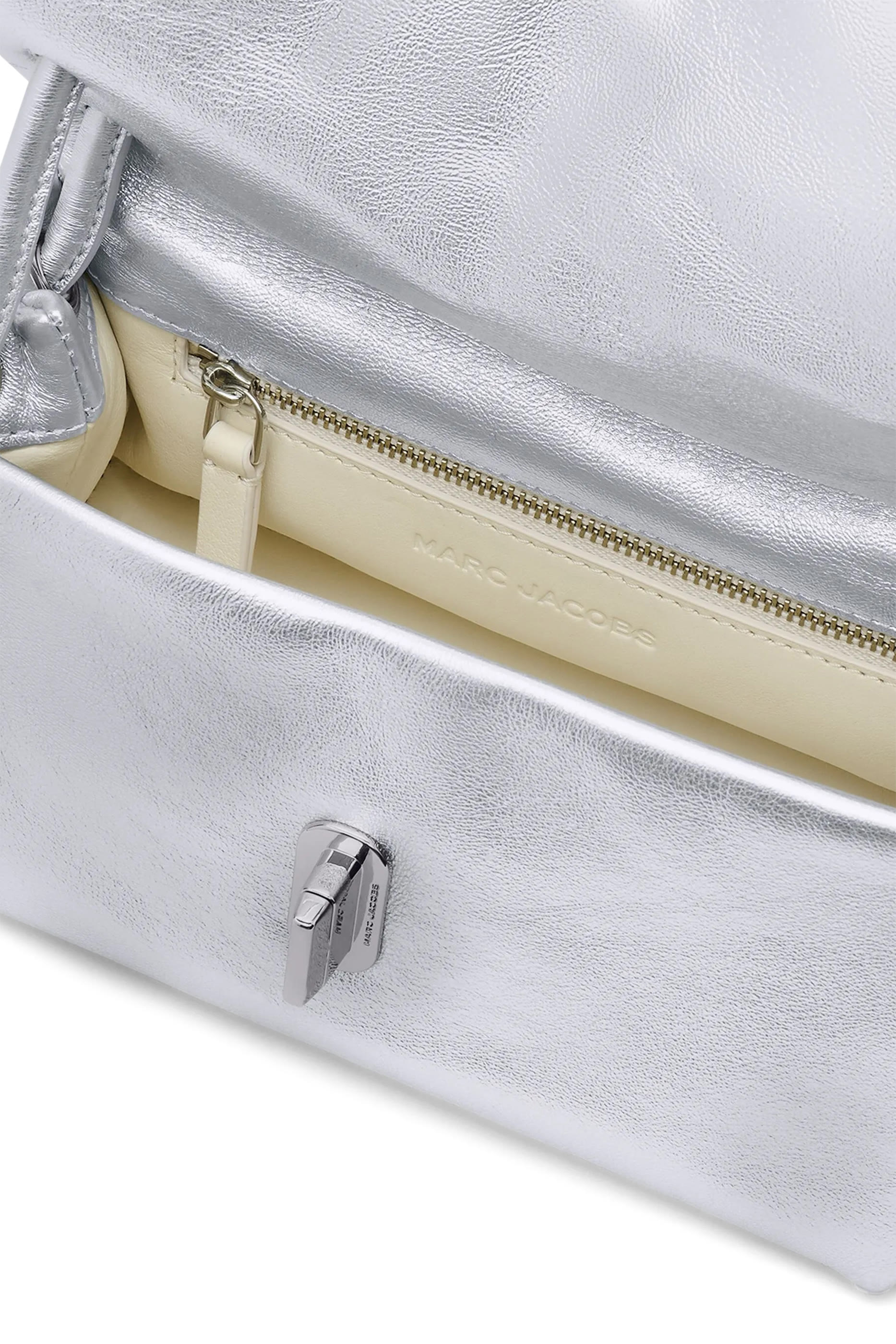 حقيبة دوال صغيرة لامعة