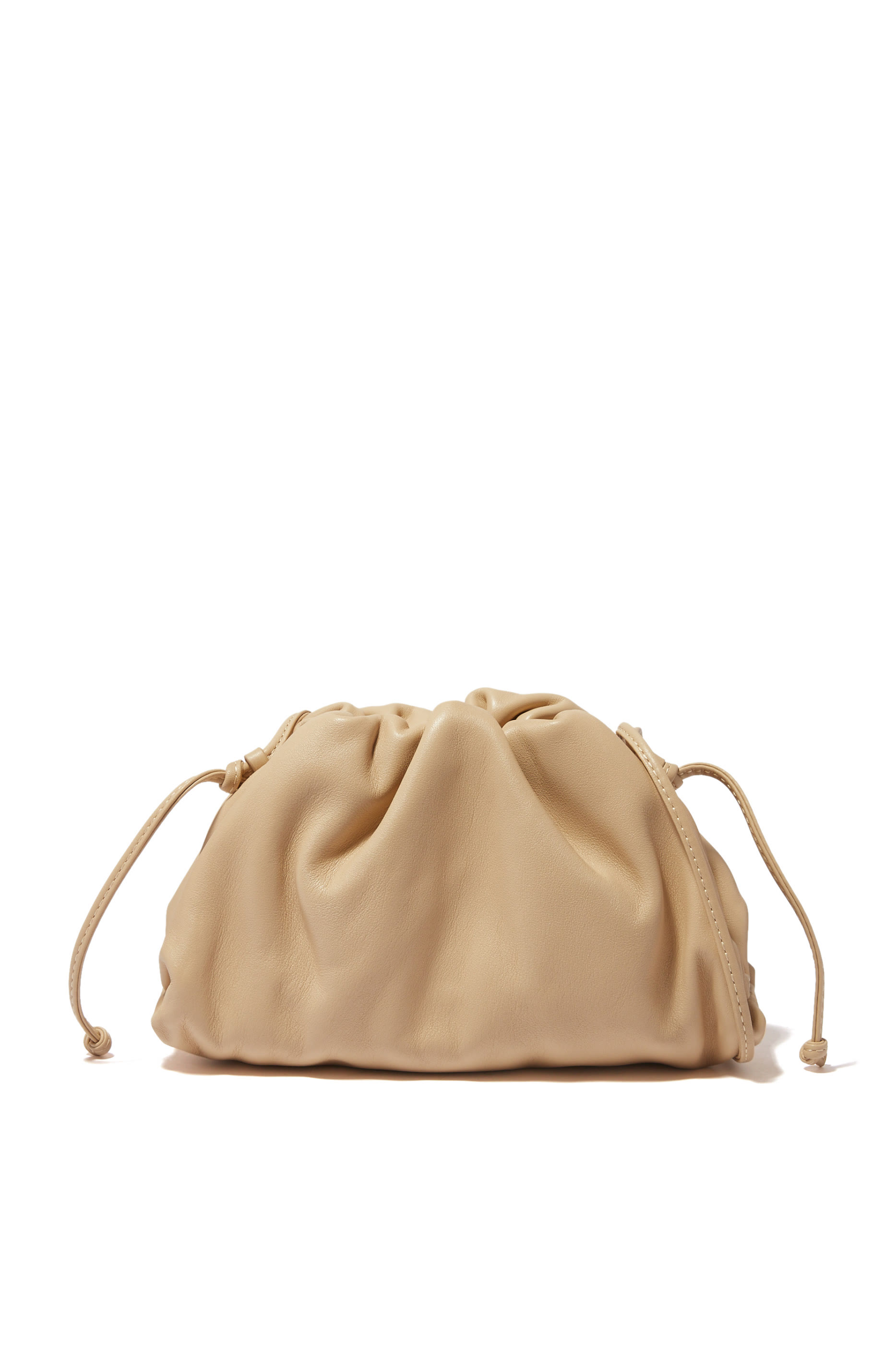 حقيبة صغيرة جلد