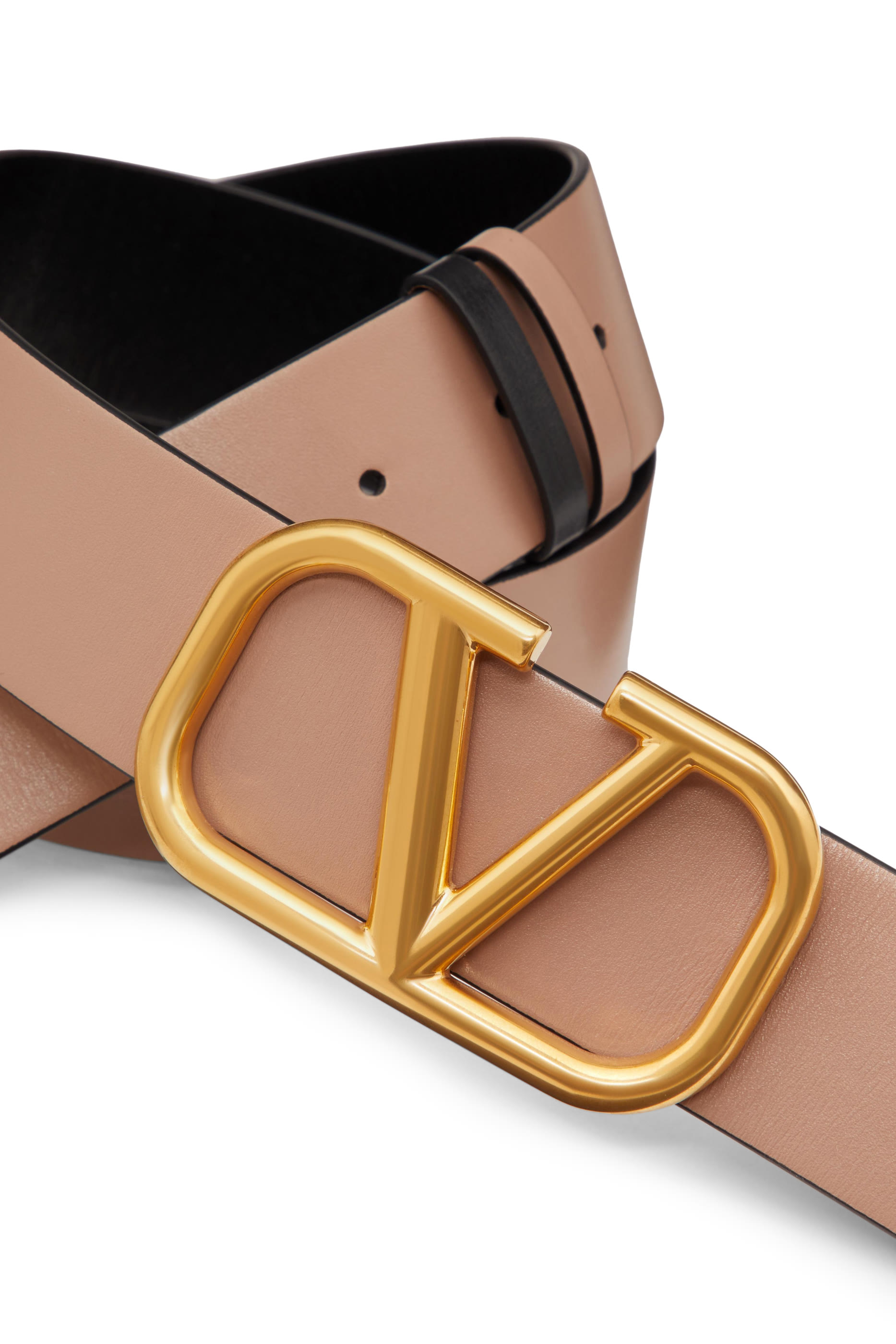 حزام بإبزيم بشعار الماركة