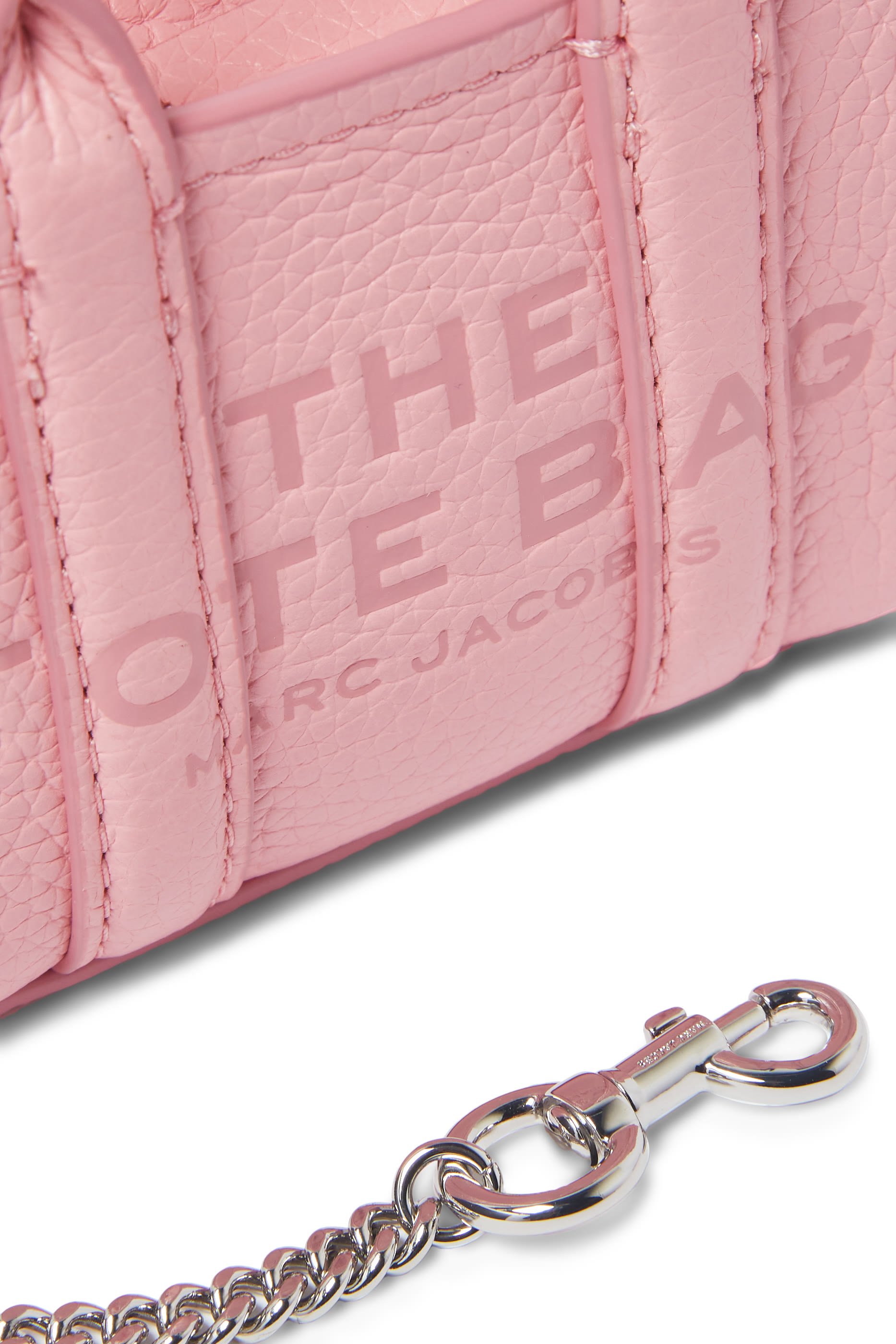 حلية بتصميم حقيبة يد نانو