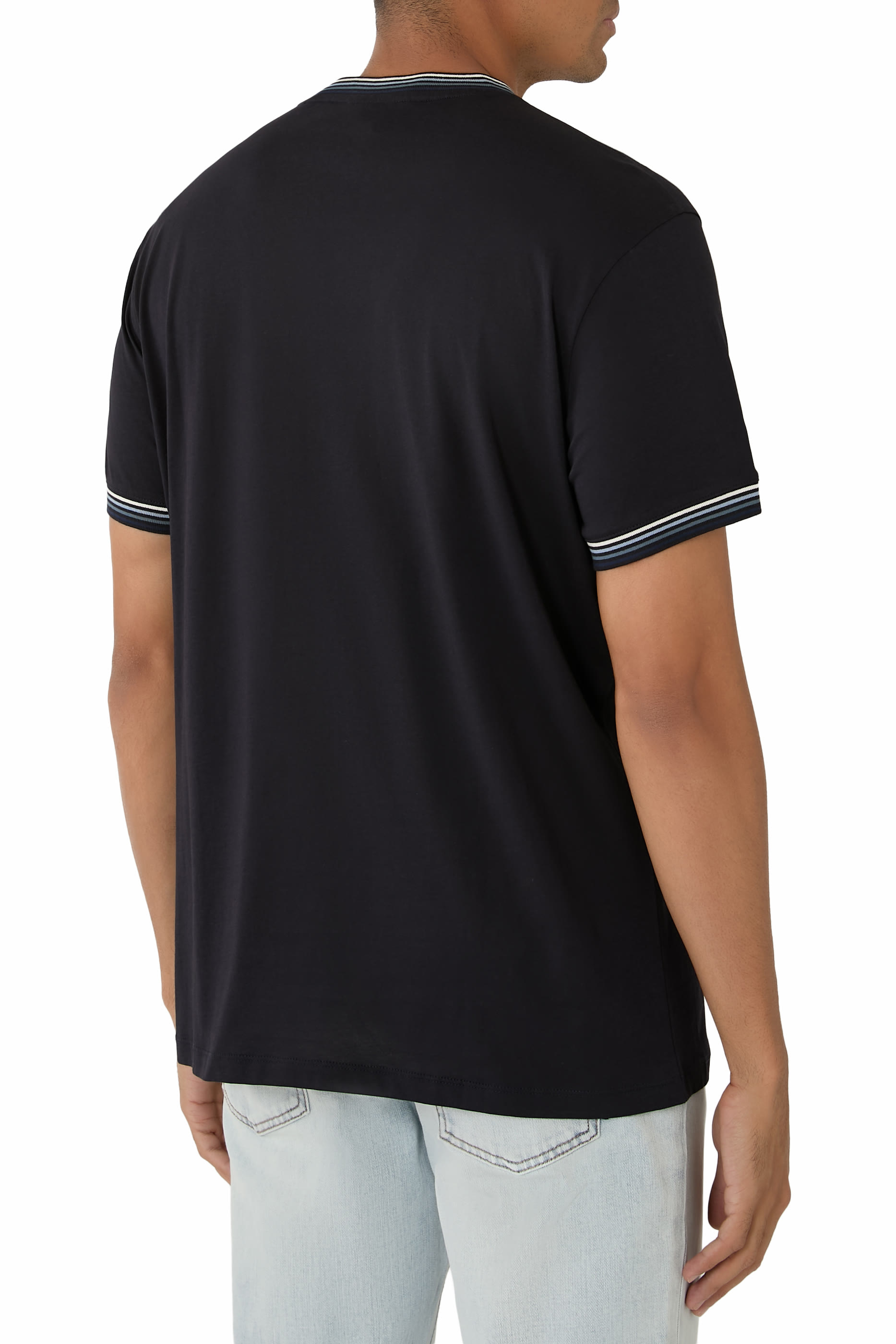 تيشيرت بشعار الماركة