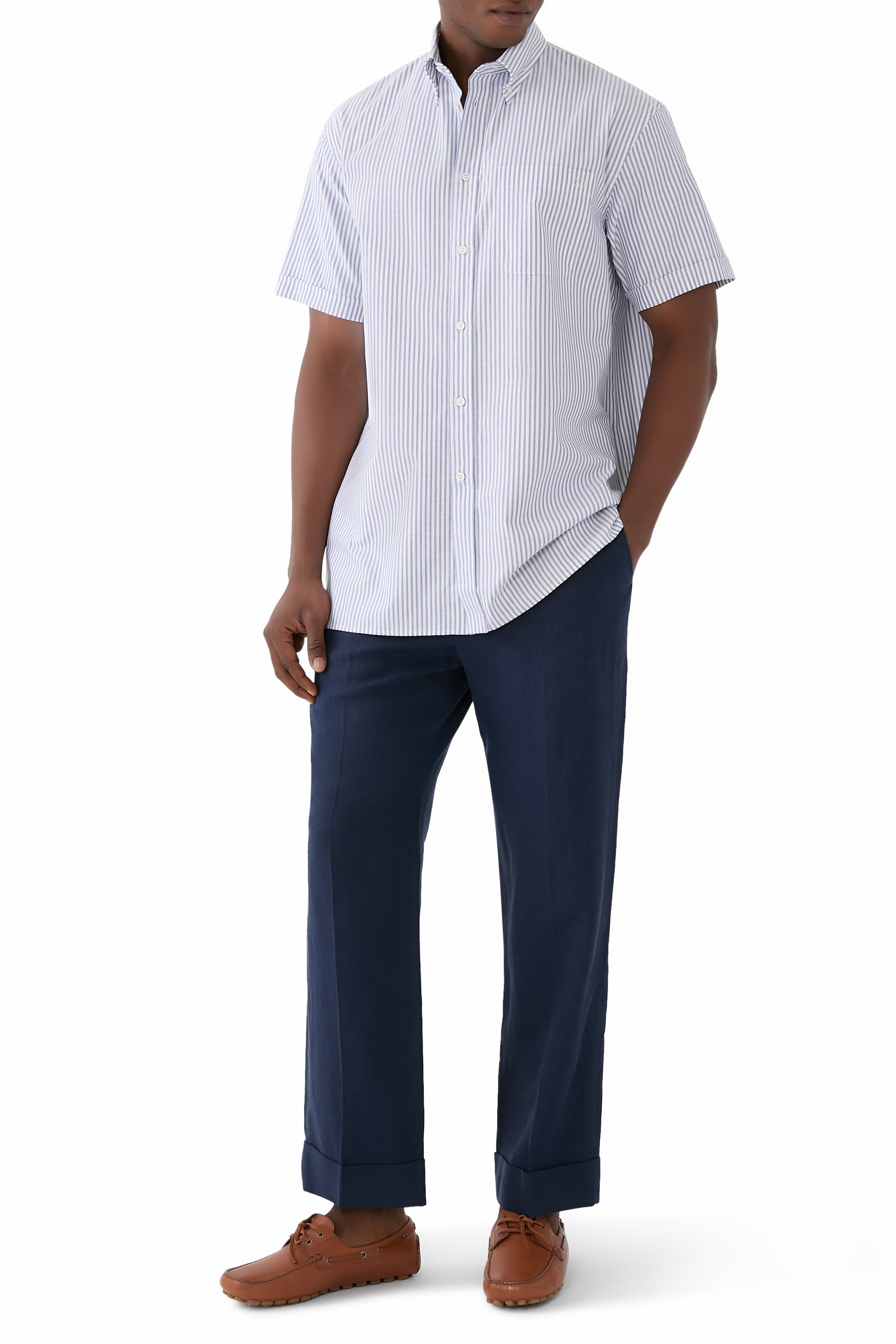 قميص مخطط بأكمام قصيرة