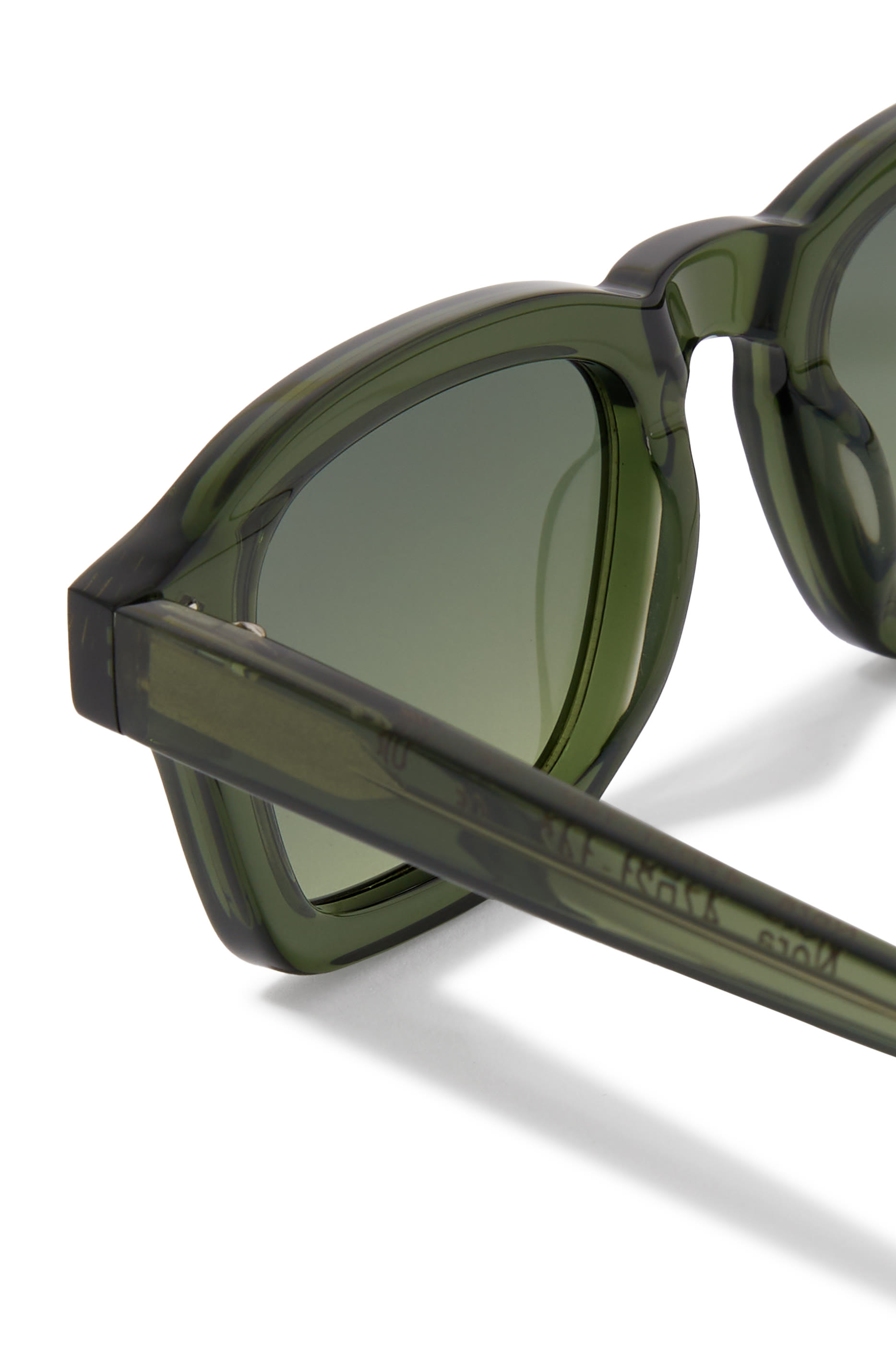 نظارة شمسية نورا