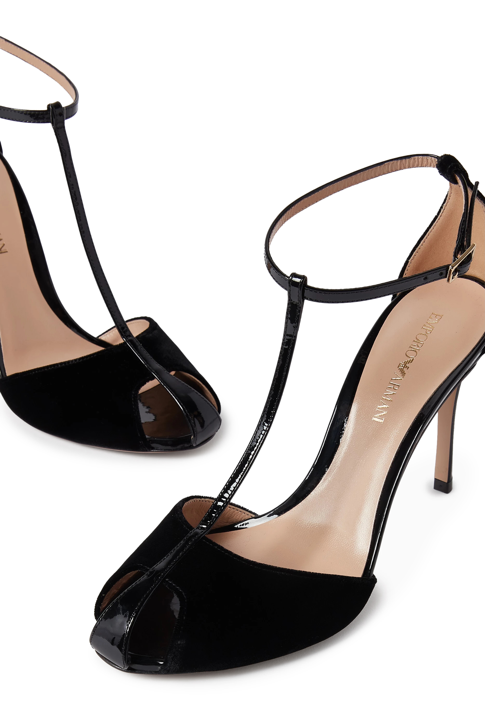 صندل 95 بسيور بتصميم حرف T مخمل وجلد لامع